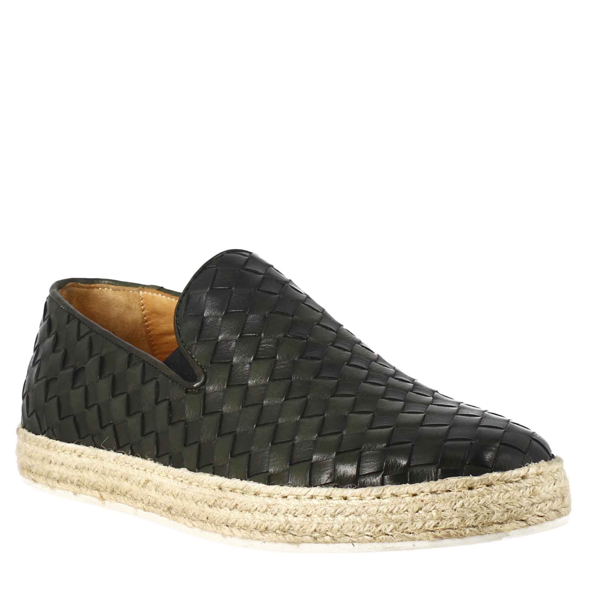 Sneaker verde elegante da uomo in pelle intrecciata - LeonardoShoes