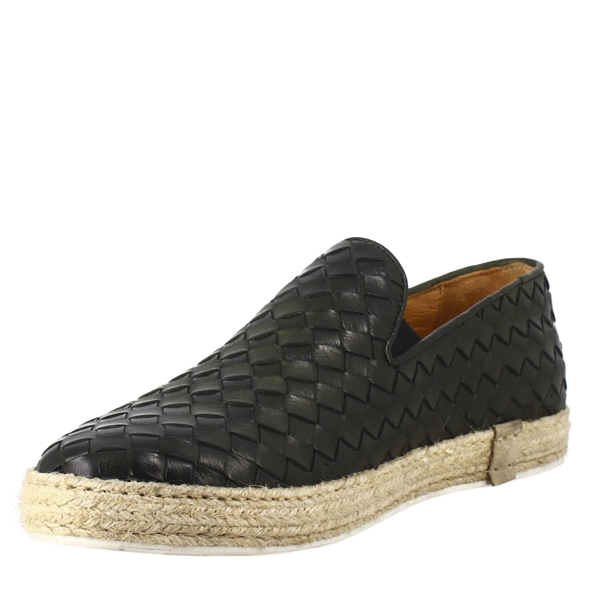 Sneaker verde elegante da uomo in pelle intrecciata - LeonardoShoes