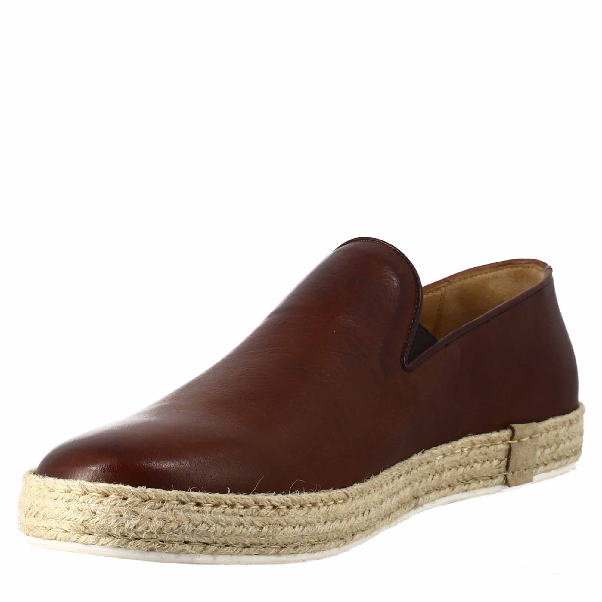 Sneaker marrone brandy elegante da uomo in pelle liscia - LeonardoShoes