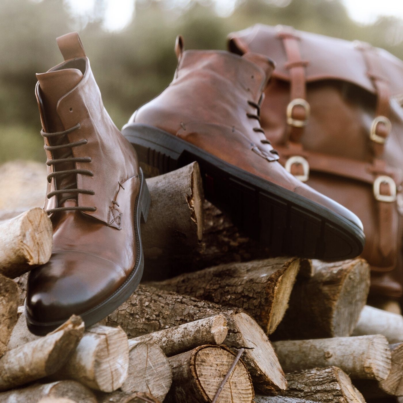 Men's vintage brown leather lace-up ankle boot
