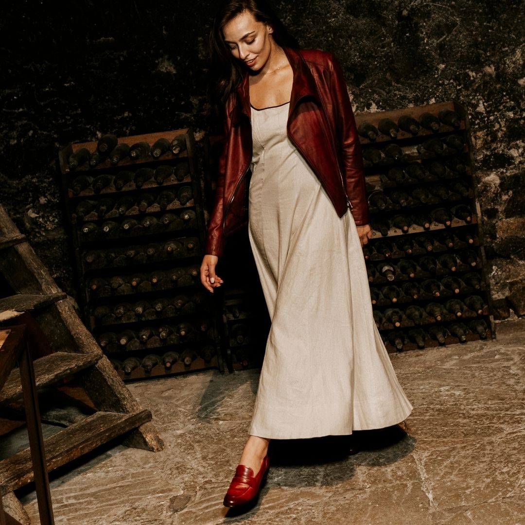 Handmade women's loafers in red leather