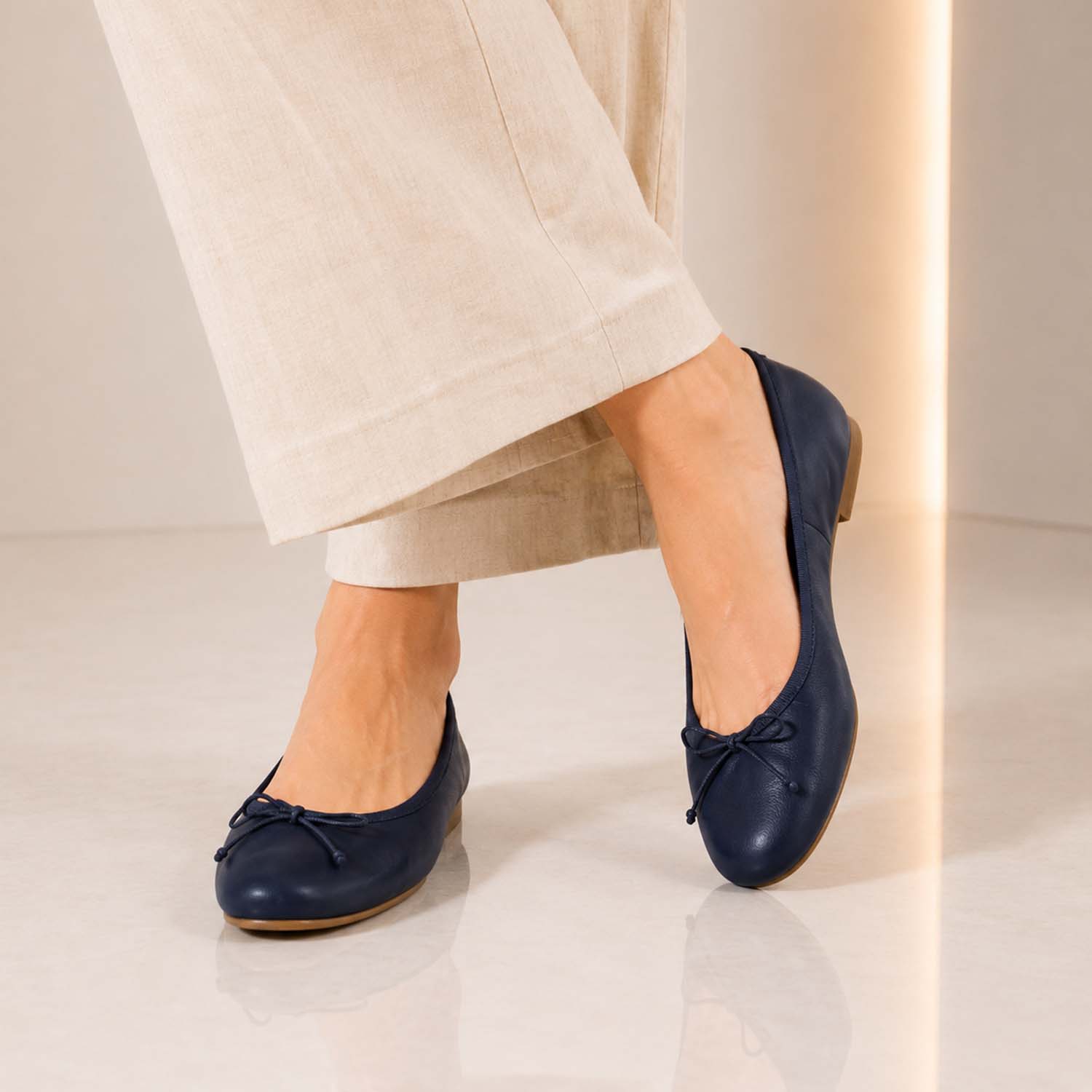 Blue leather ballet flats Fiocco for women