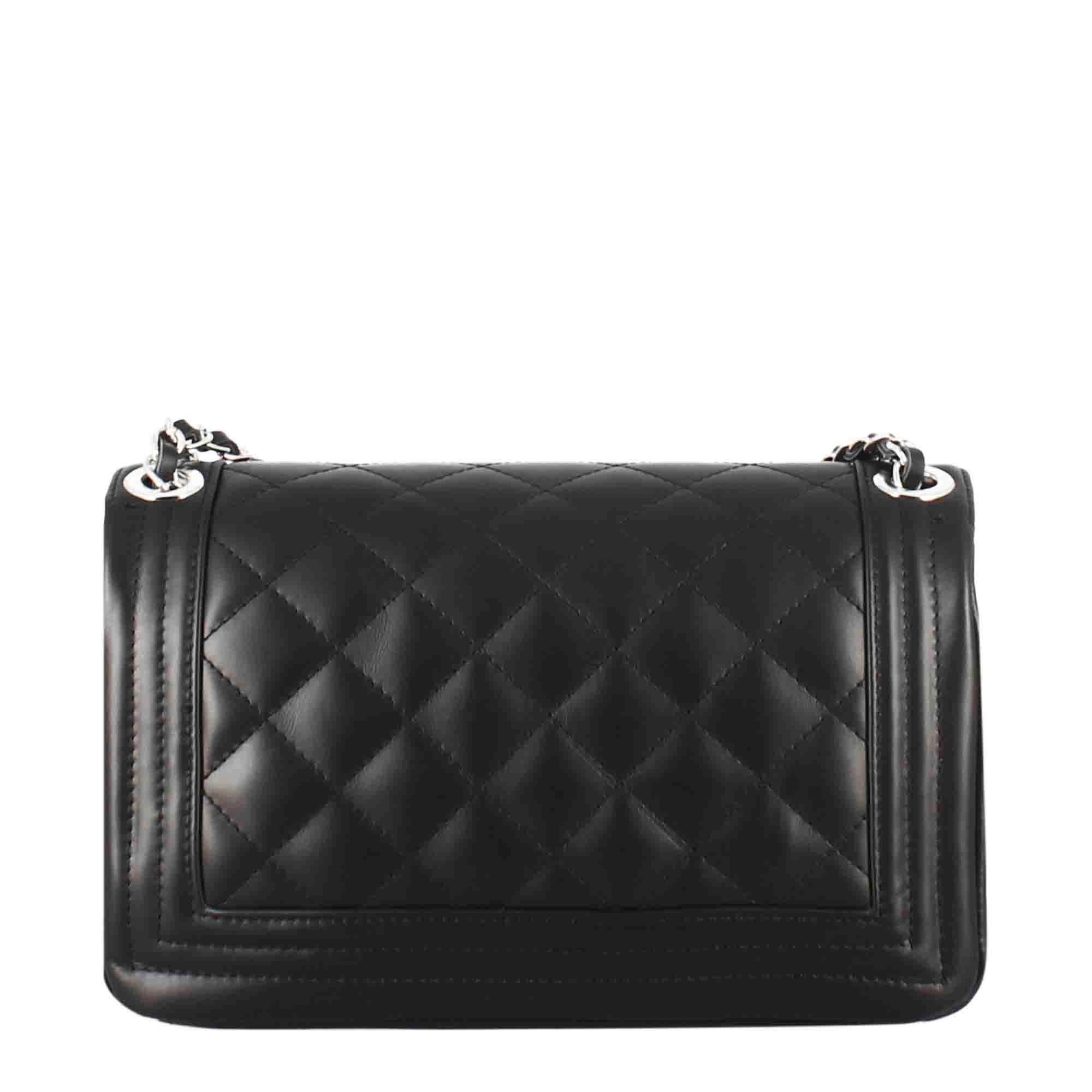 Sac bandoulière intemporel moyen en cuir matelassé noir