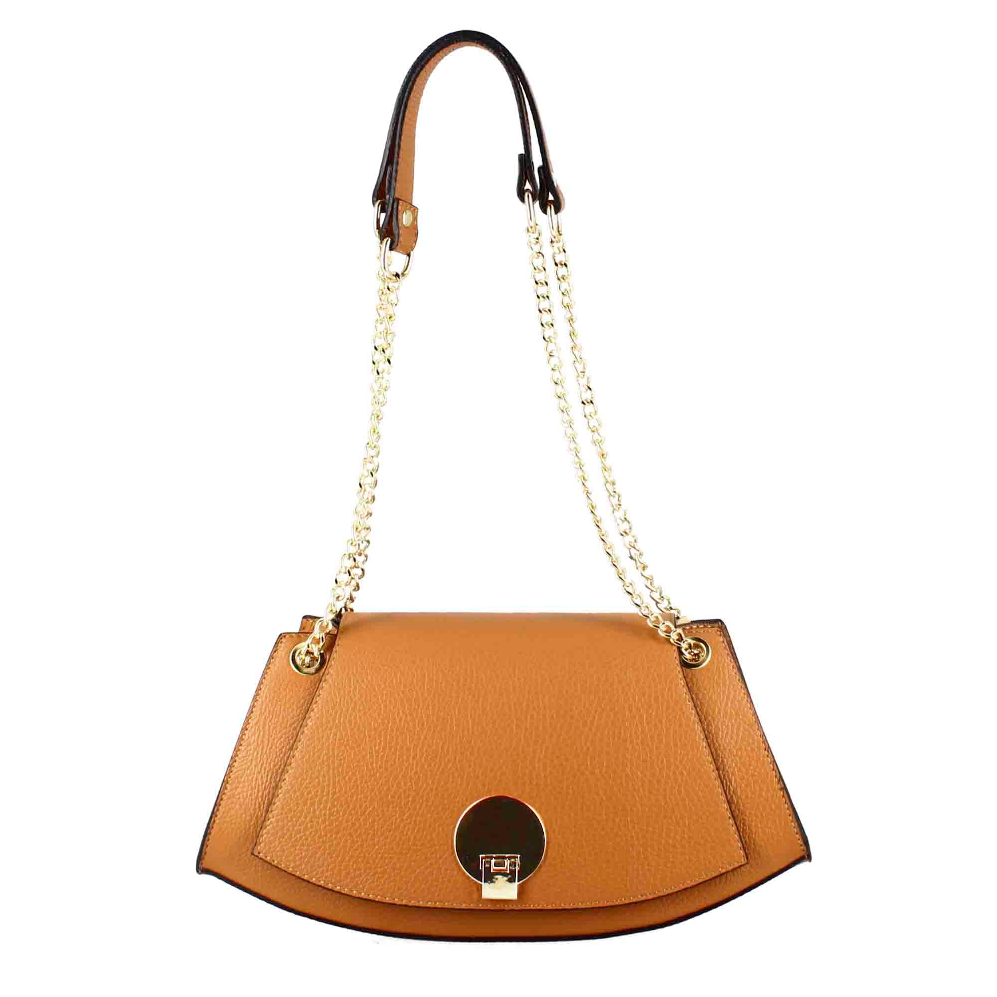Women's leather shoulder bag with gold metal clasp