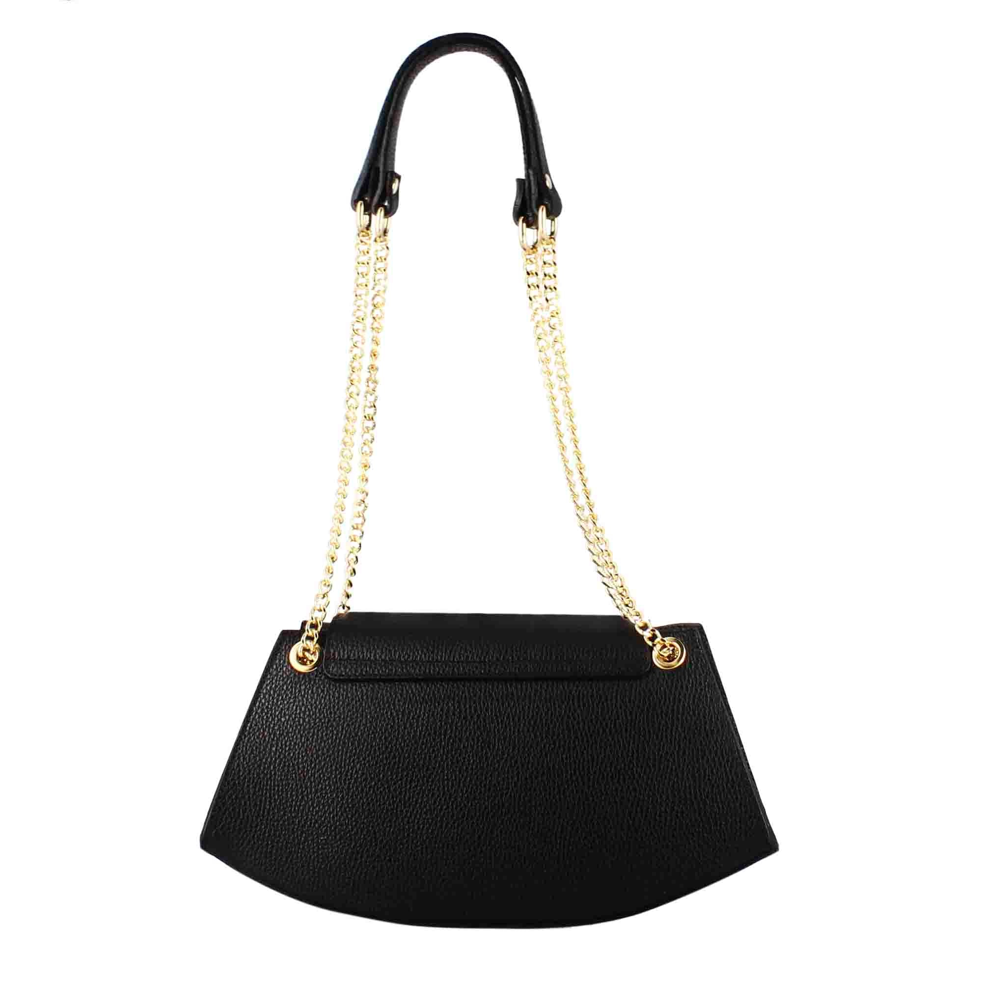 Women's leather shoulder bag with gold metal clasp