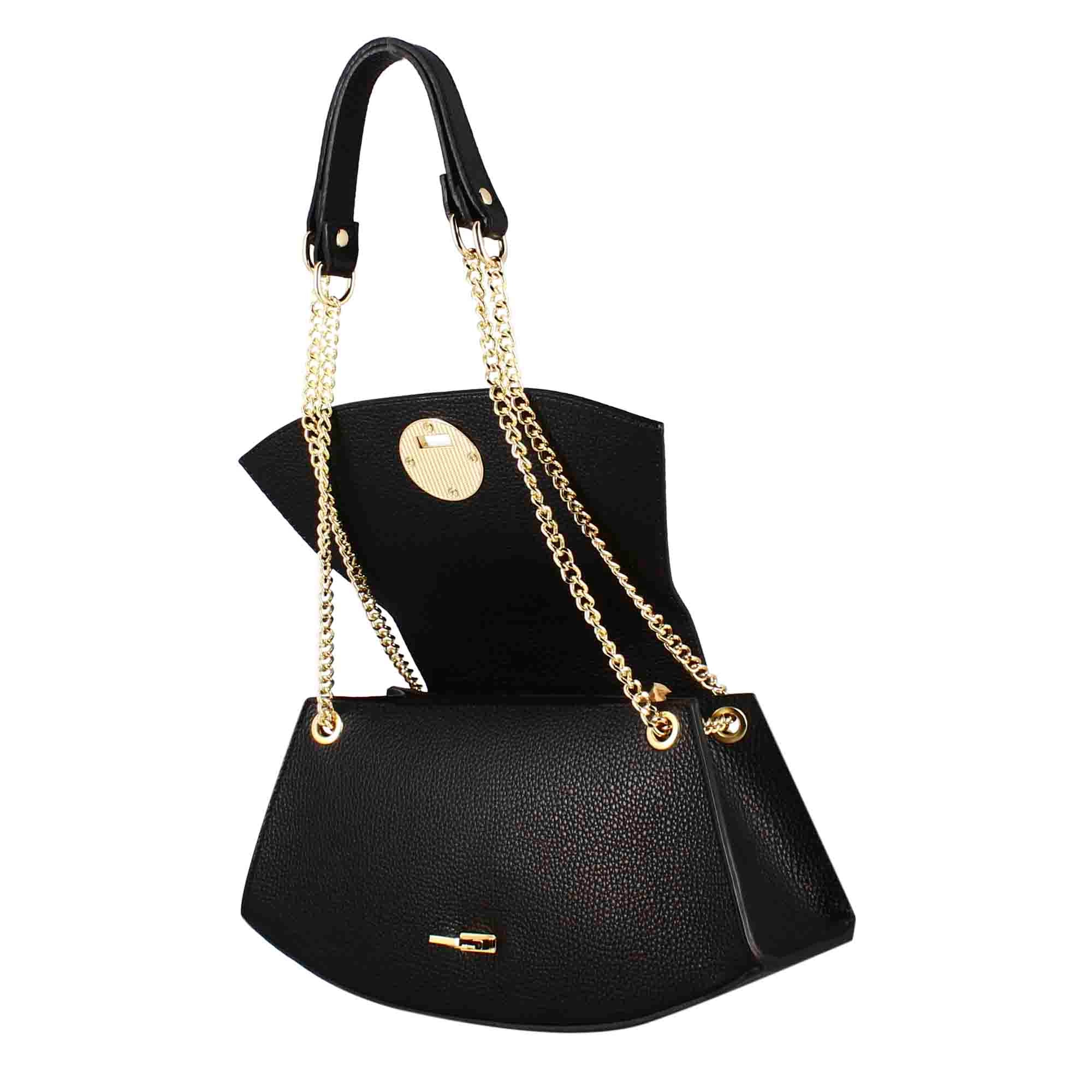 Women's leather shoulder bag with gold metal clasp