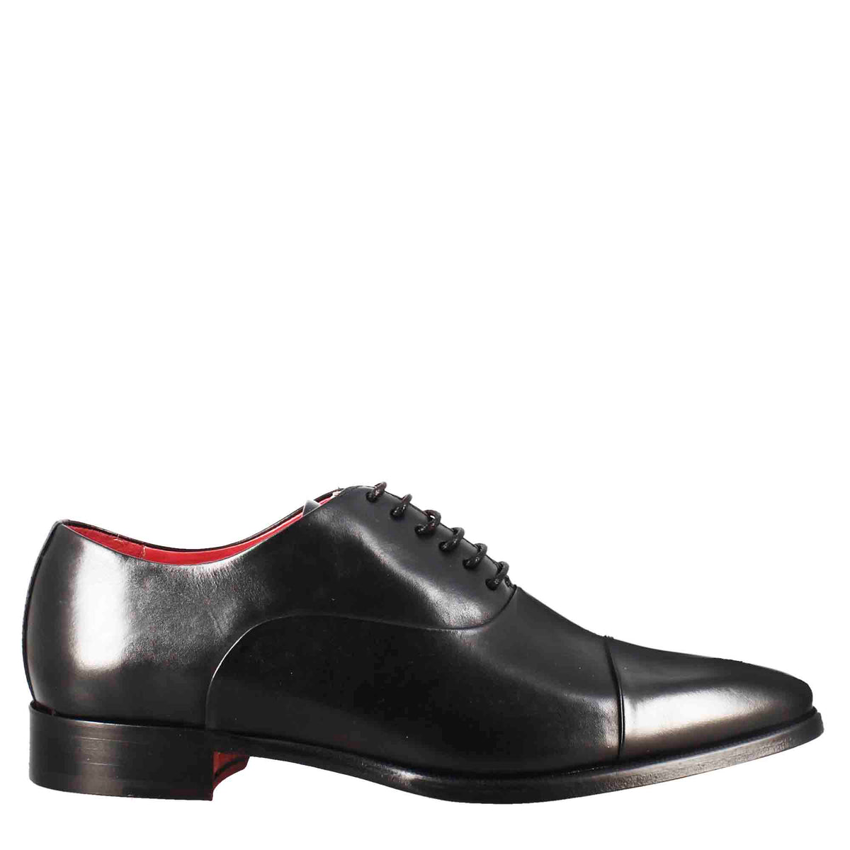 Scarpe francesine con puntale in pelle color nero