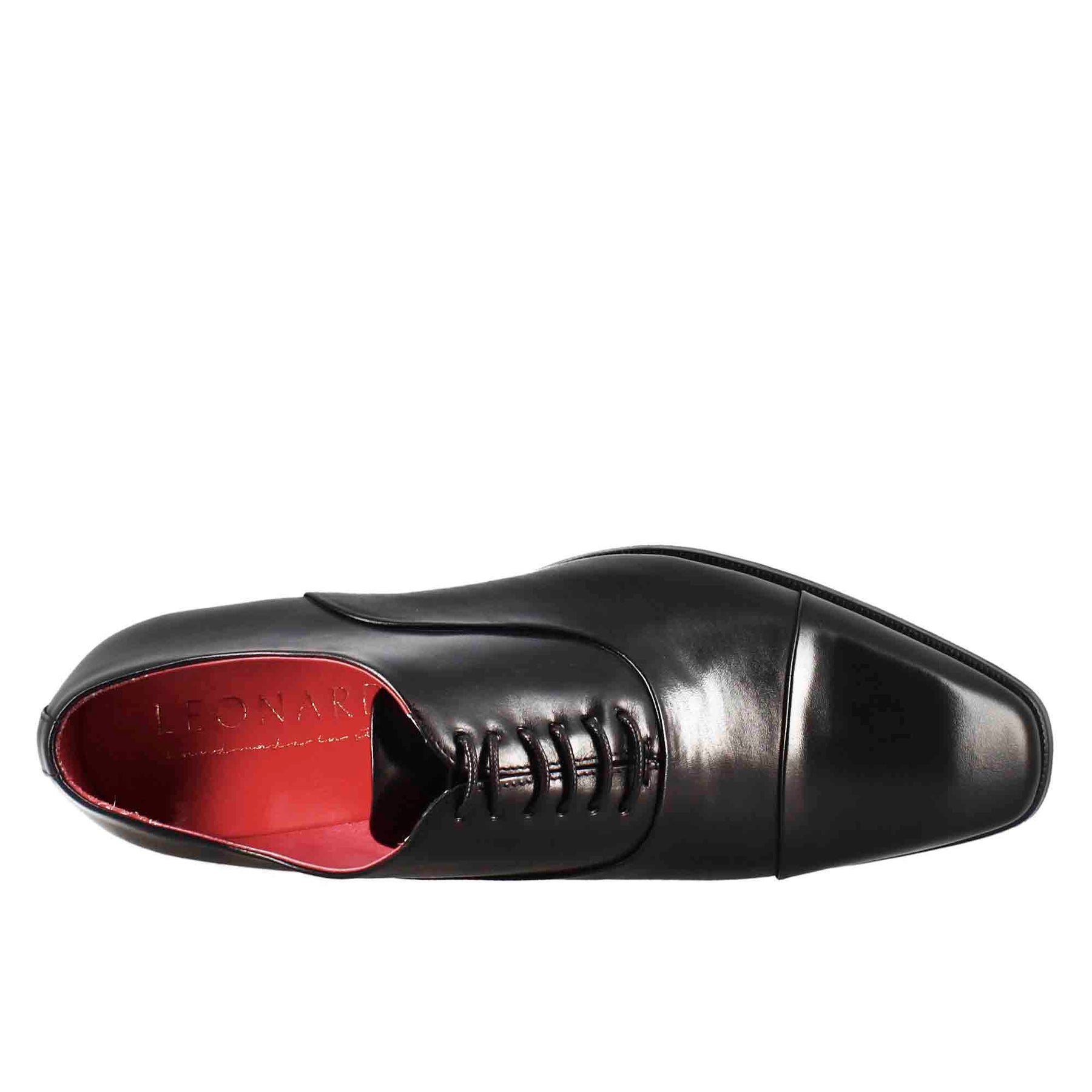 Scarpe francesine con puntale in pelle color nero