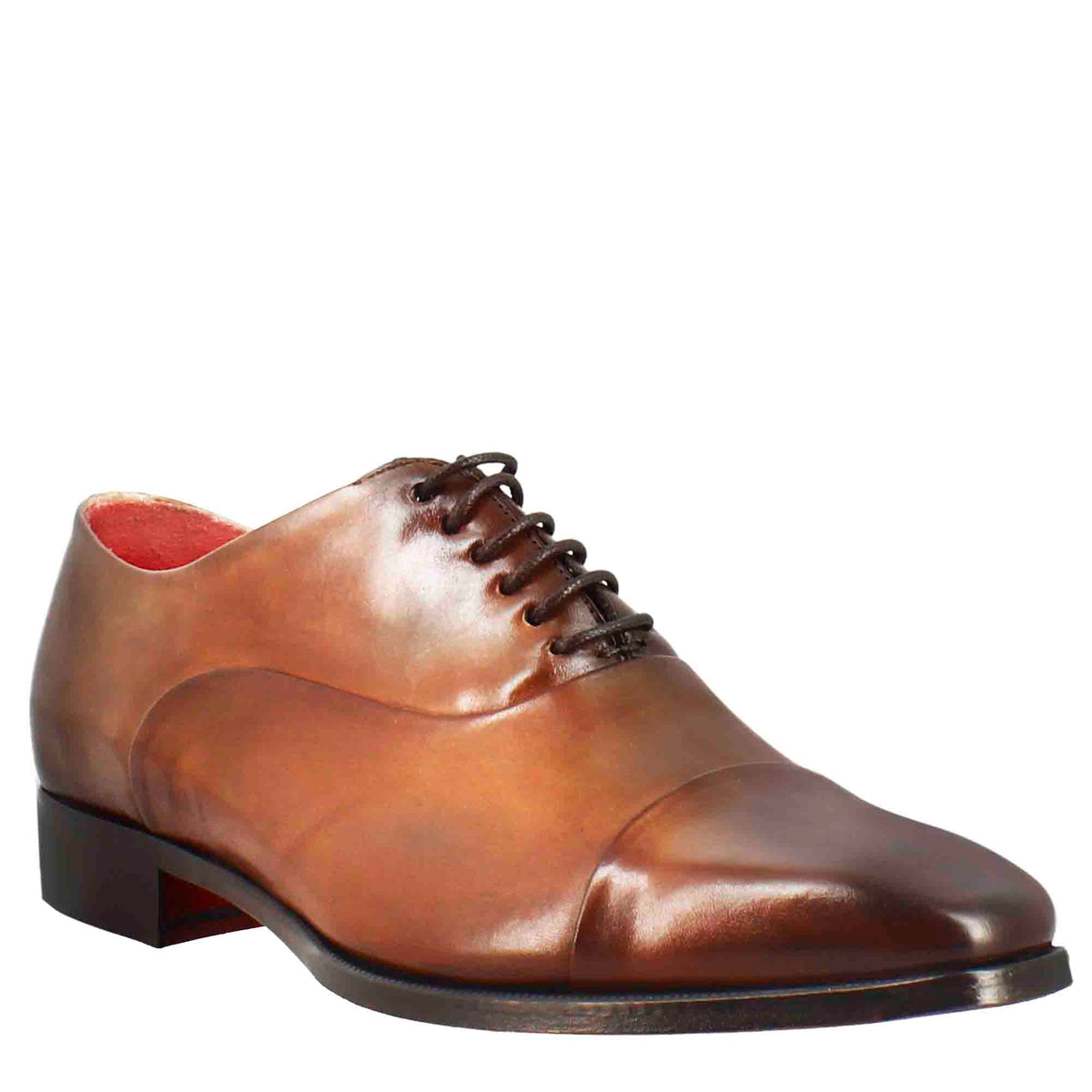 Oxford shoes with toe cap in brandy-colored leather