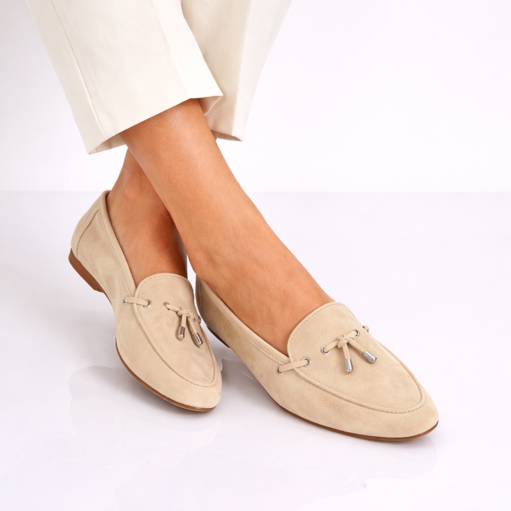 Arsilia women's loafer in beige suede