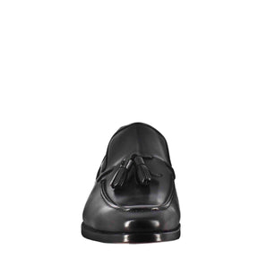 Men's moccasin with tassels in black with square toe