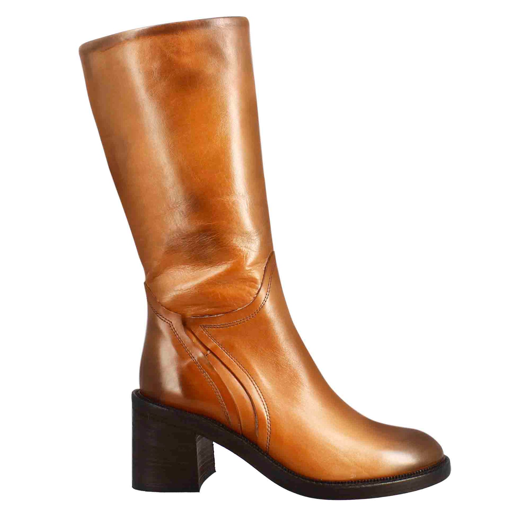 Wadenhoher Damen-Taucherstiefel mit Absatz aus gewaschenem Leder, Farbe dunkles Leder