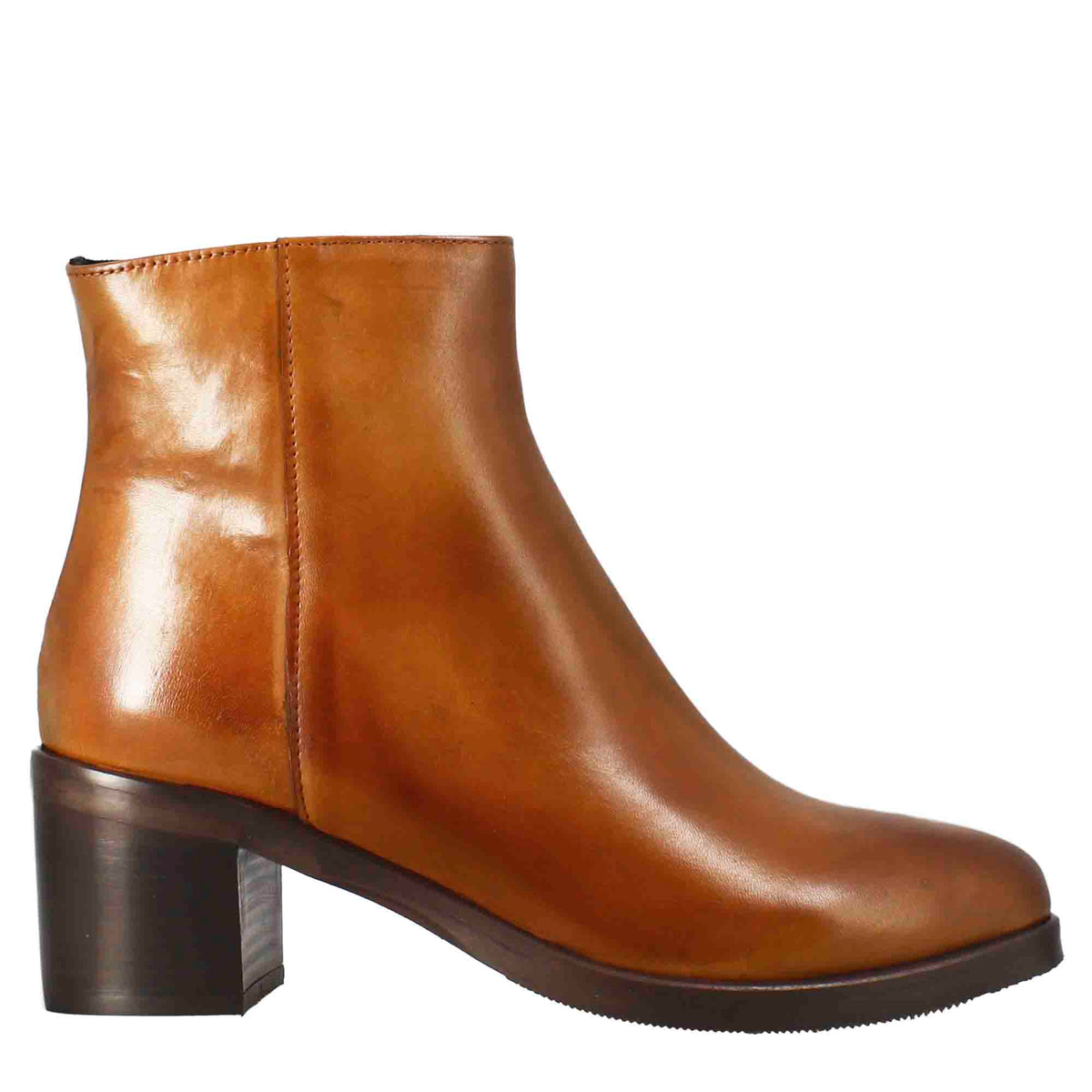 Smooth women's ankle boot with medium heel in brown leather