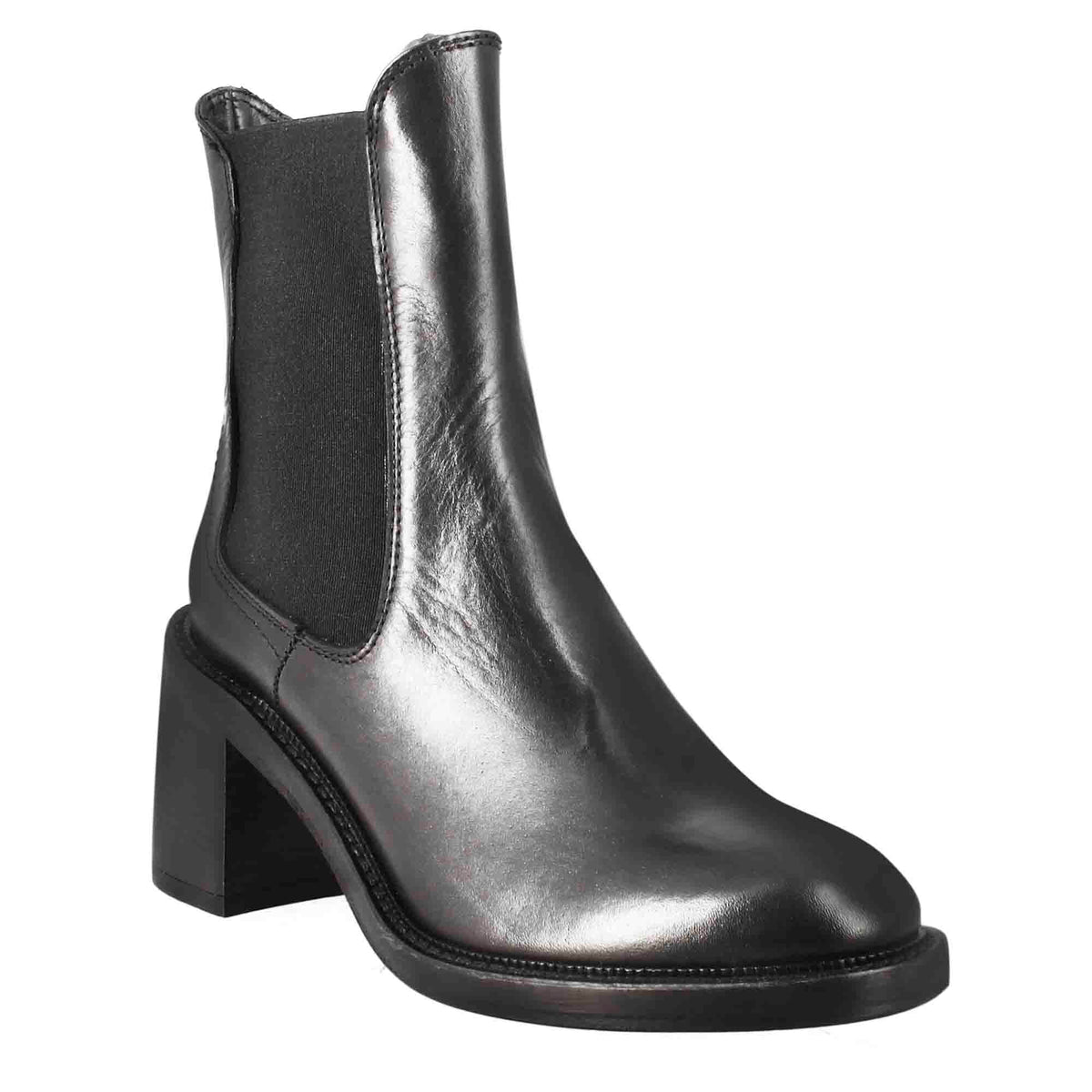 Women's diver chelsea boot with heel in black washed leather