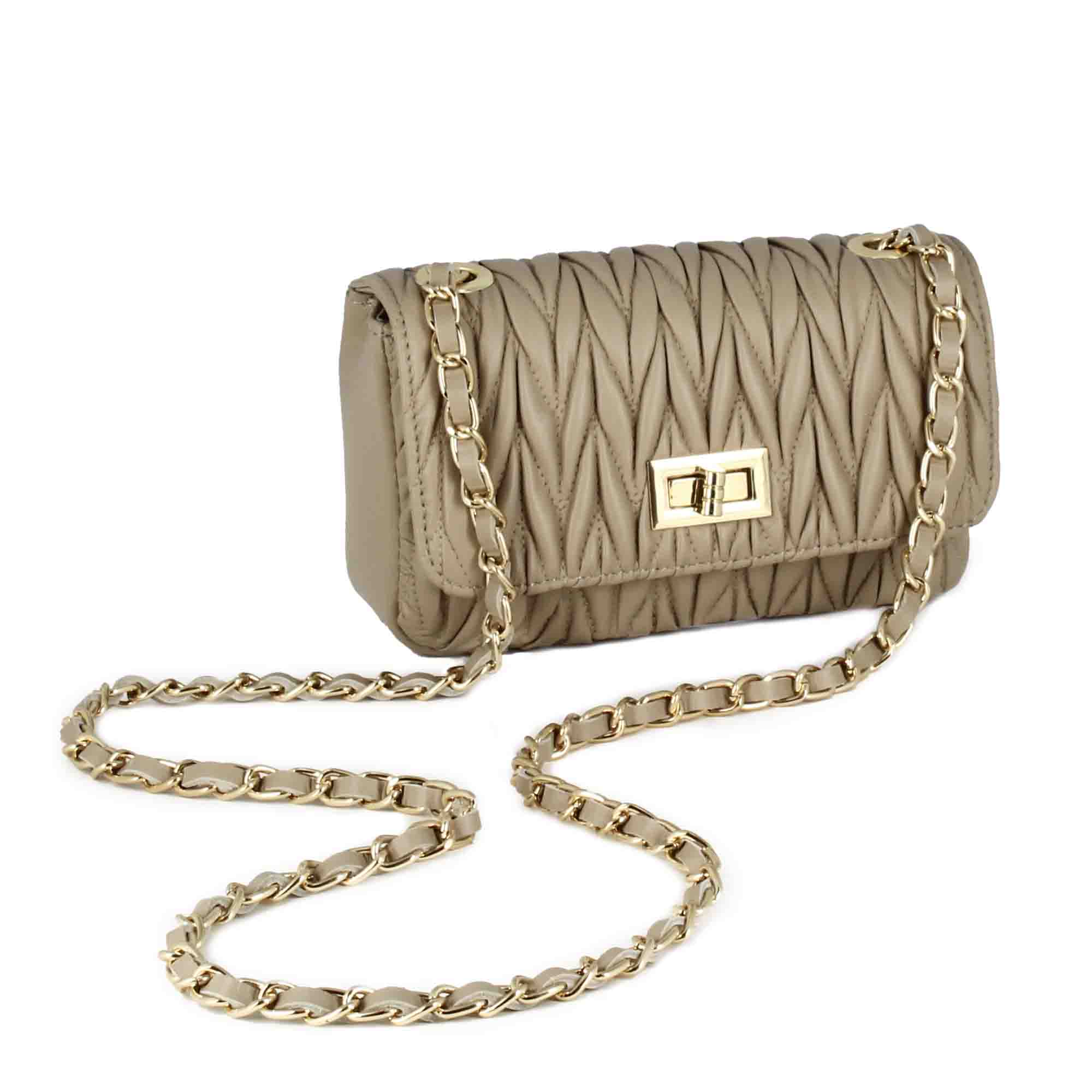 Beige Damenhandtasche aus Leder mit schmuckvollem Schulterriemen
