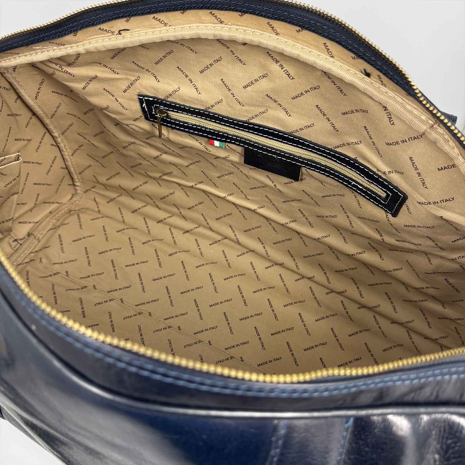Marco blau reisetasche aus pflanzlich gegerbtem leder