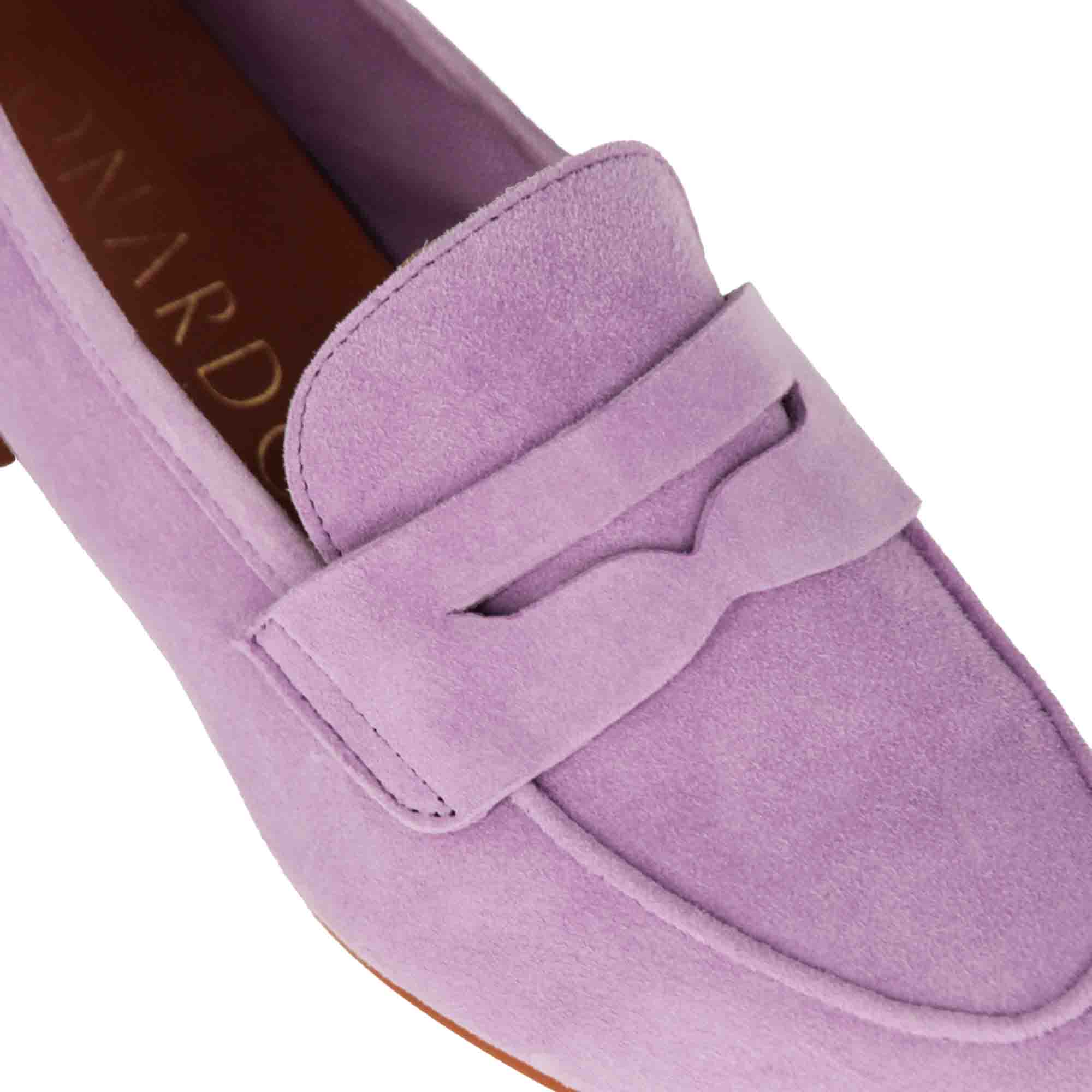 Escarpin classique pour femme en daim violet