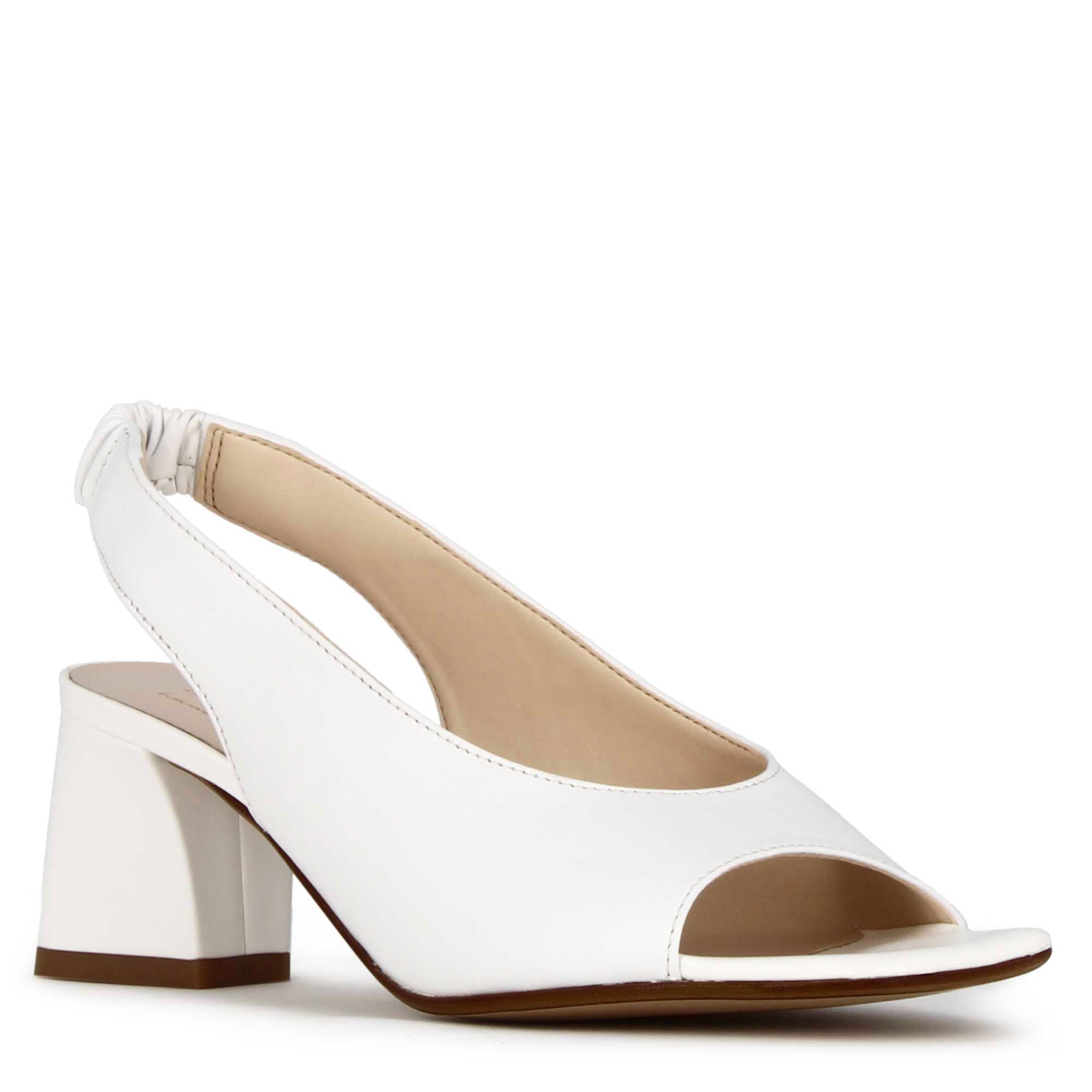 Sandalo slingback da donna in pelle colore bianco con punta quadrata