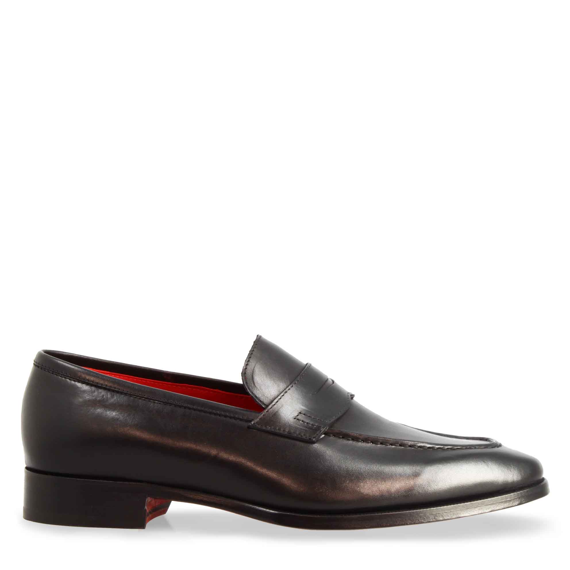 Mocassins pour hommes en cuir noir faits à la main