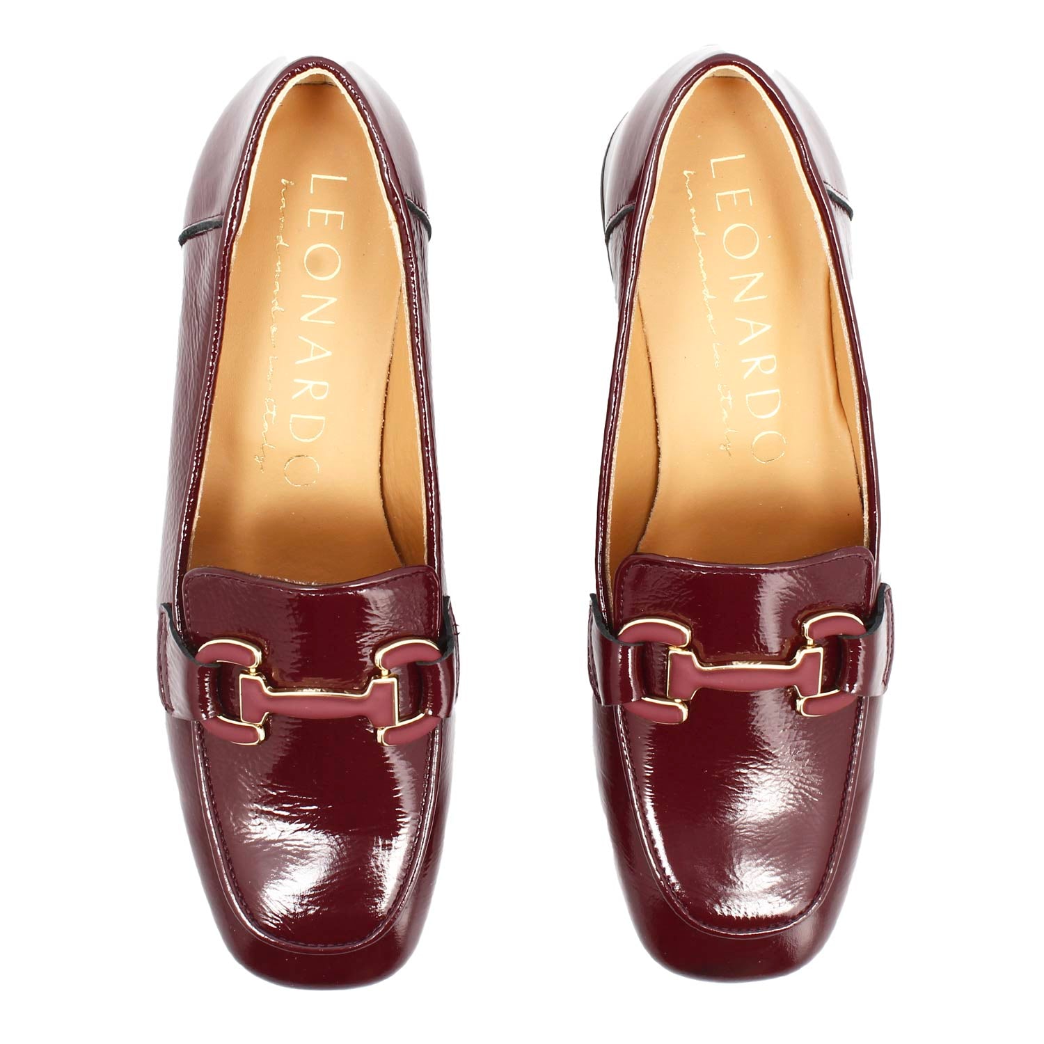 Women's handmade moccasin in shiny burgundy leather