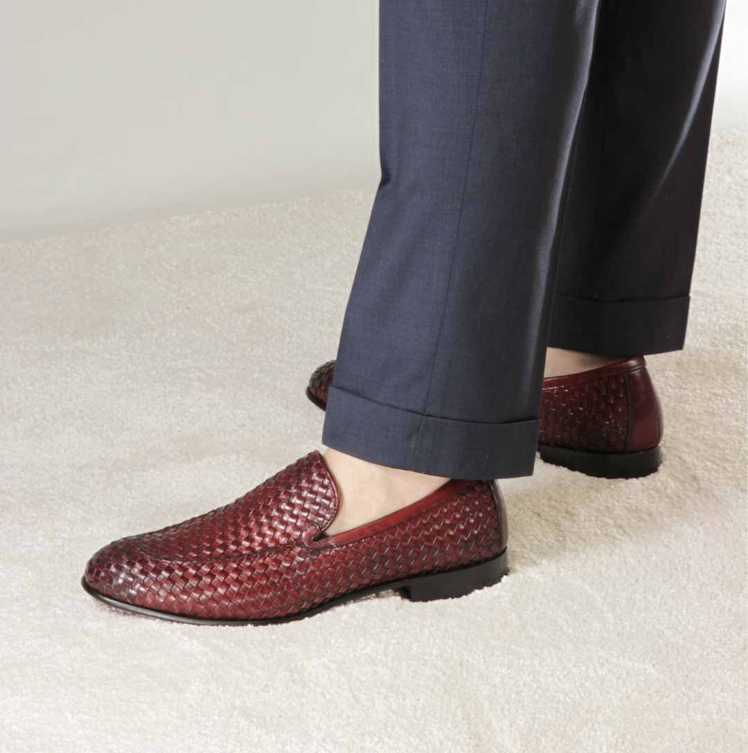 Classic men's moccasin in red woven leather