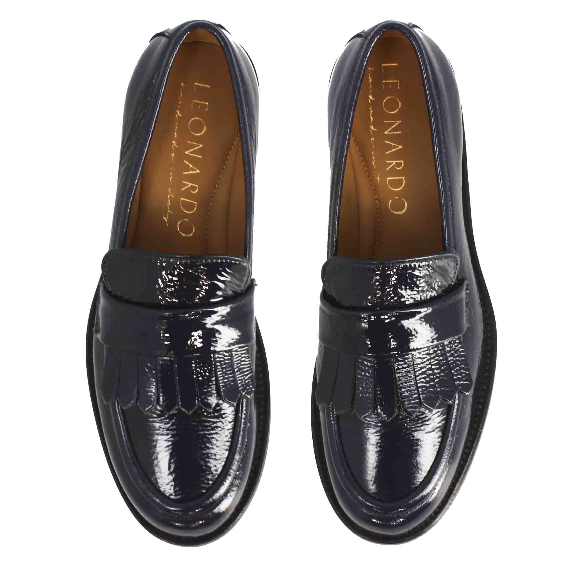Mocassino elegante da donna in pelle lucida colore blu fatti a mano in Italia