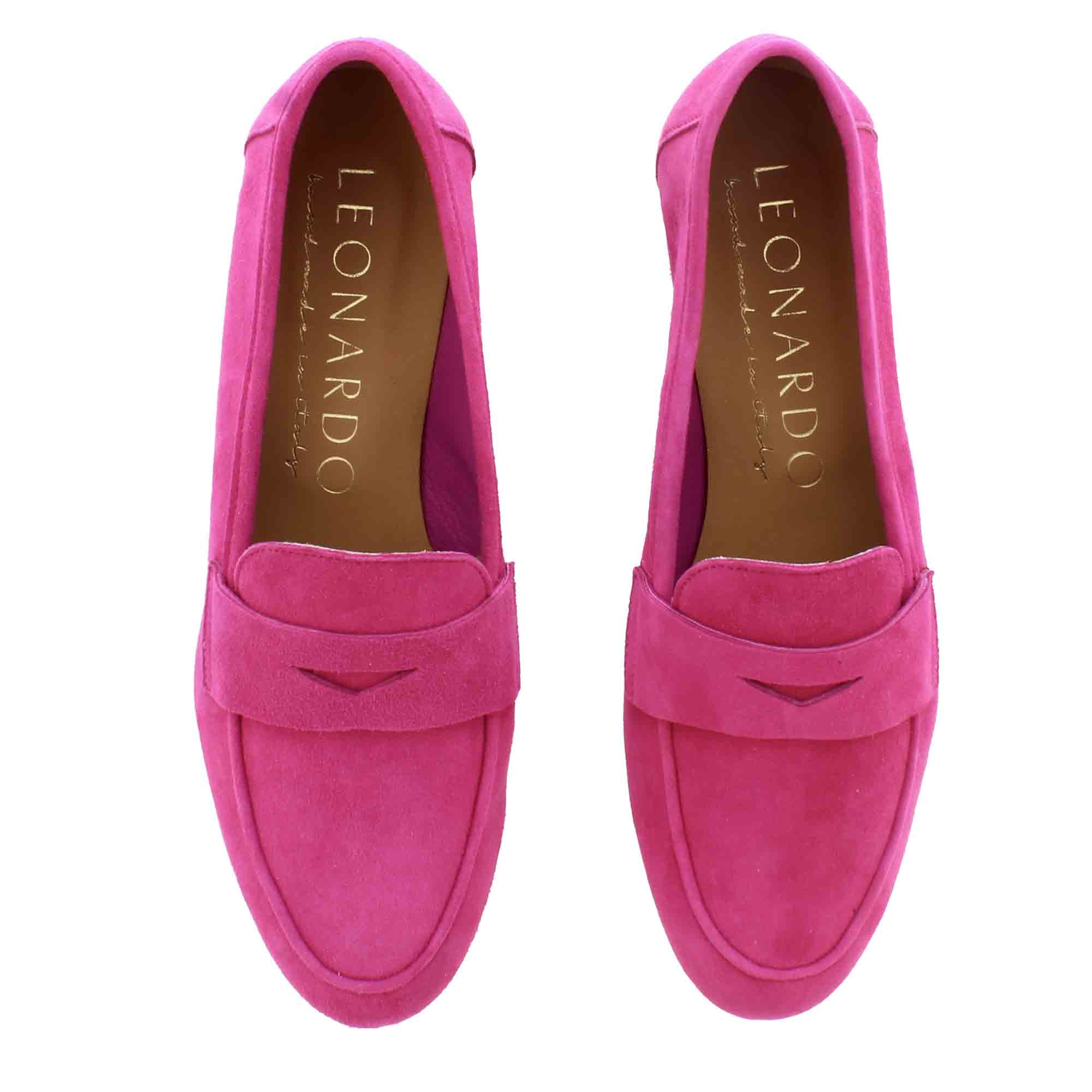 Classic women's moccasin in pink suede