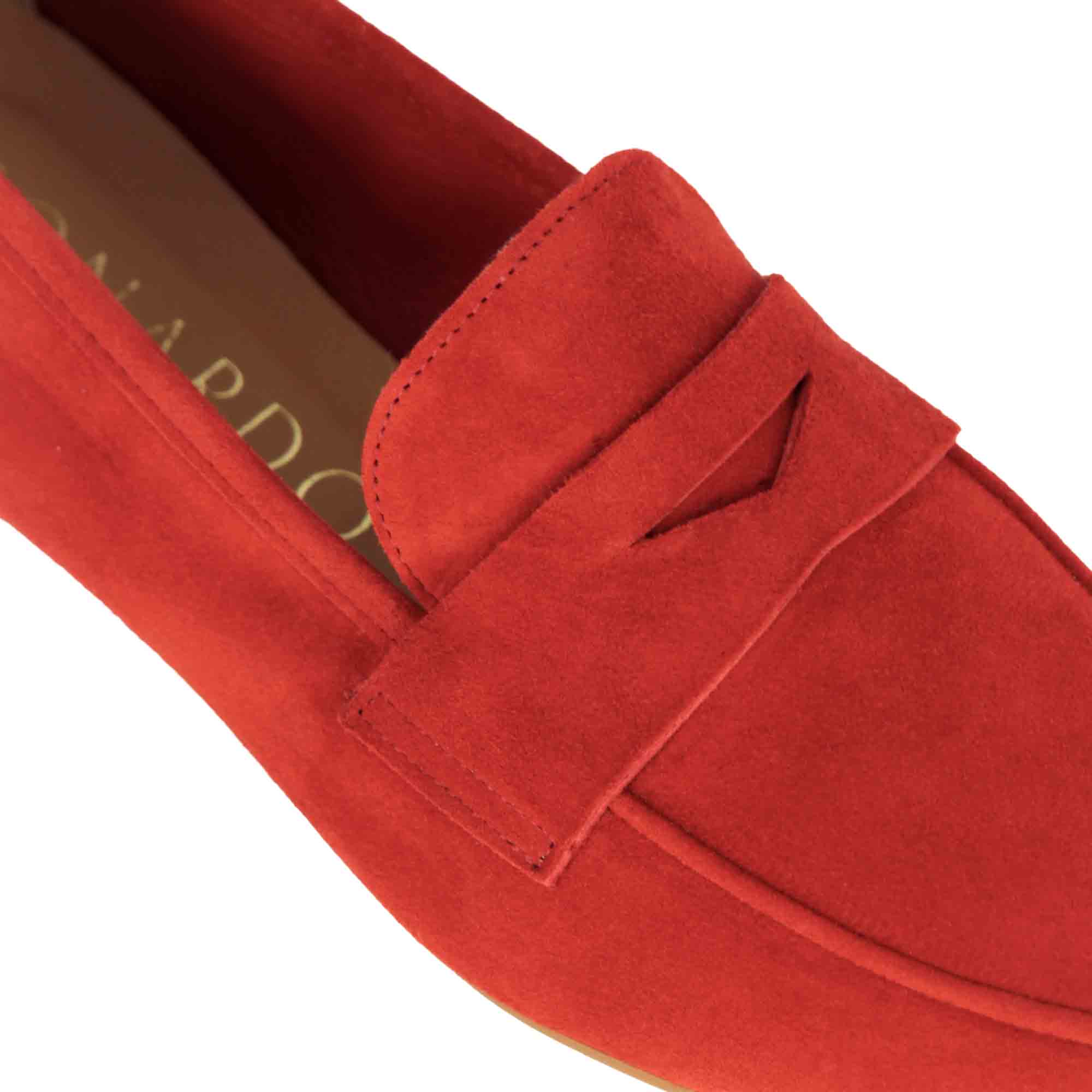Mocassino da donna classico in pelle scamosciata colore rosso