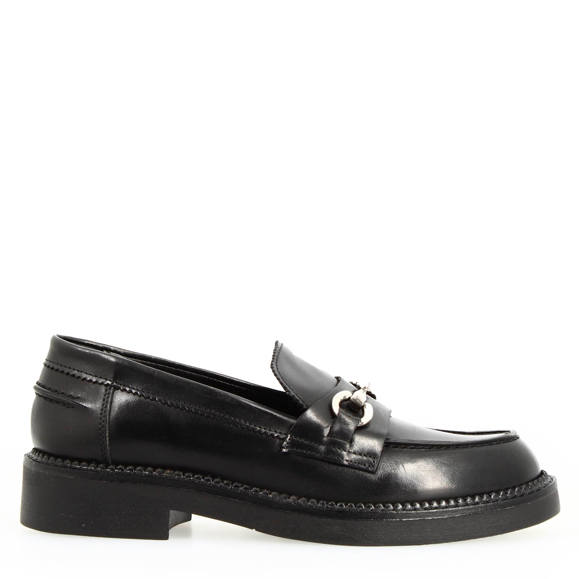 Women's loafer with sturdy black leather sole and buckle