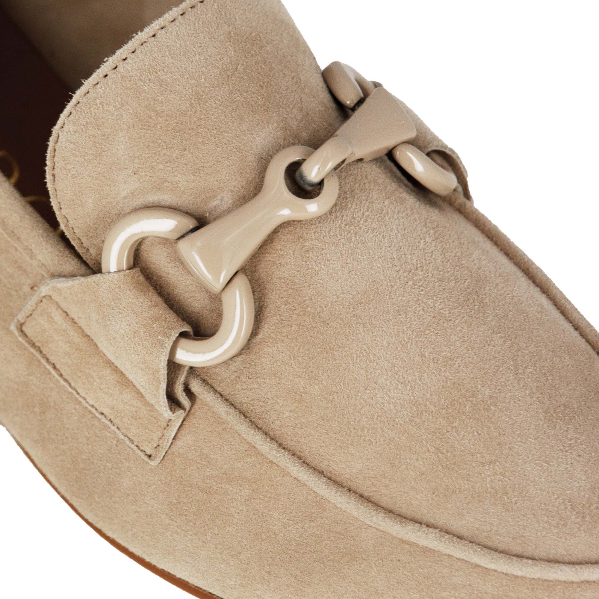 Mocassin femme en daim avec mors beige