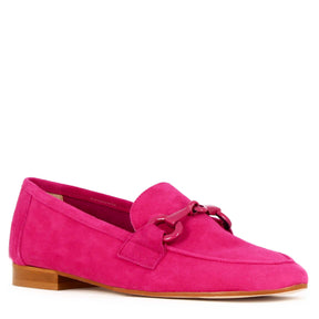 Women's moccasin in suede with horsebit in fuchsia color