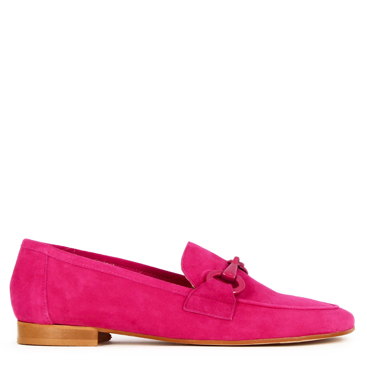 Women's moccasin in suede with horsebit in fuchsia color