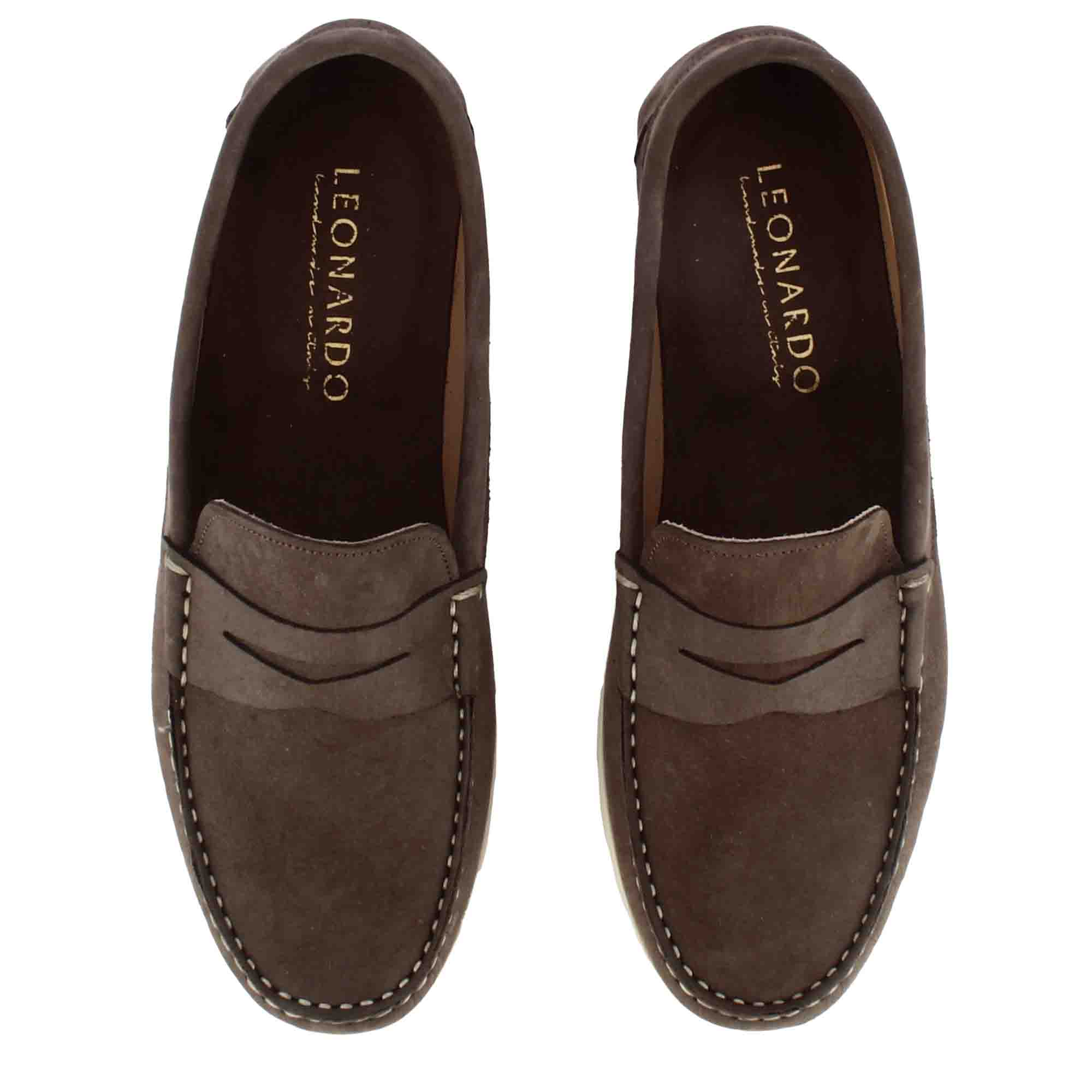 Mocassin bateau décontracté pour hommes en cuir marron foncé