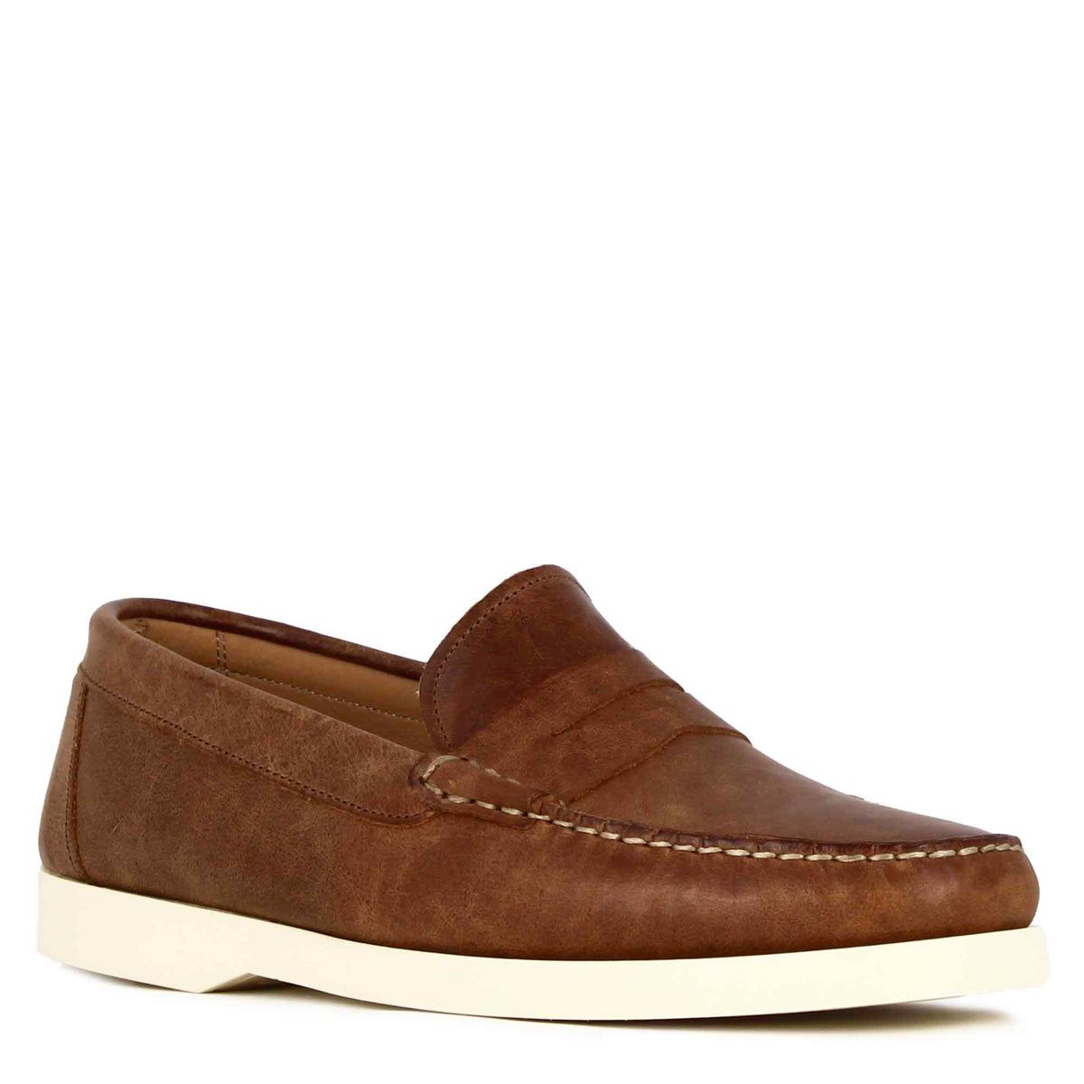 Casual men's boat moccasin in brown leather