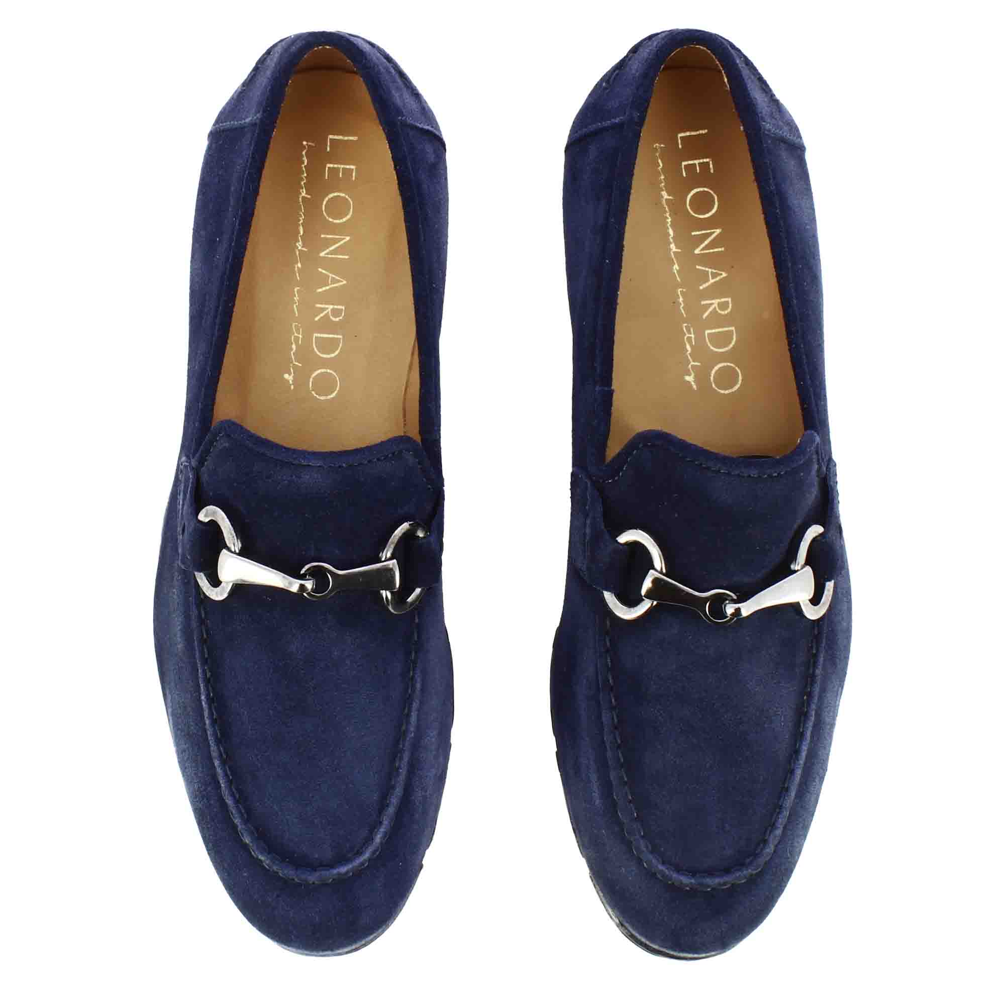 Mocassin pour homme en daim bleu avec pince argentée