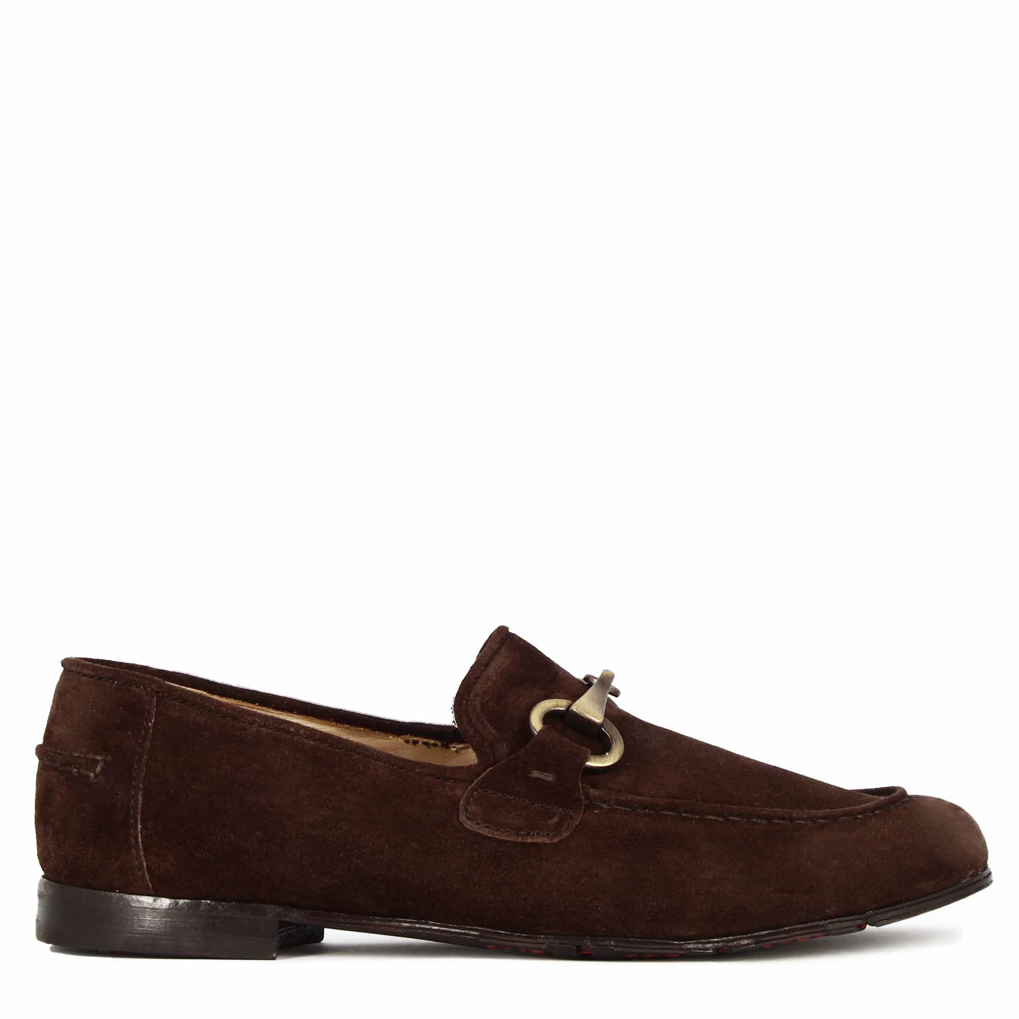 Men's moccasin in dark brown suede with gold-coloured clamp