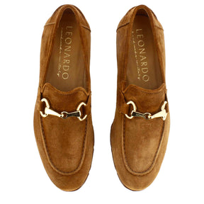Men's moccasin in light brown suede with gold-coloured clamp