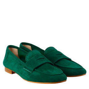 Handmade moccasin for women in green suede.