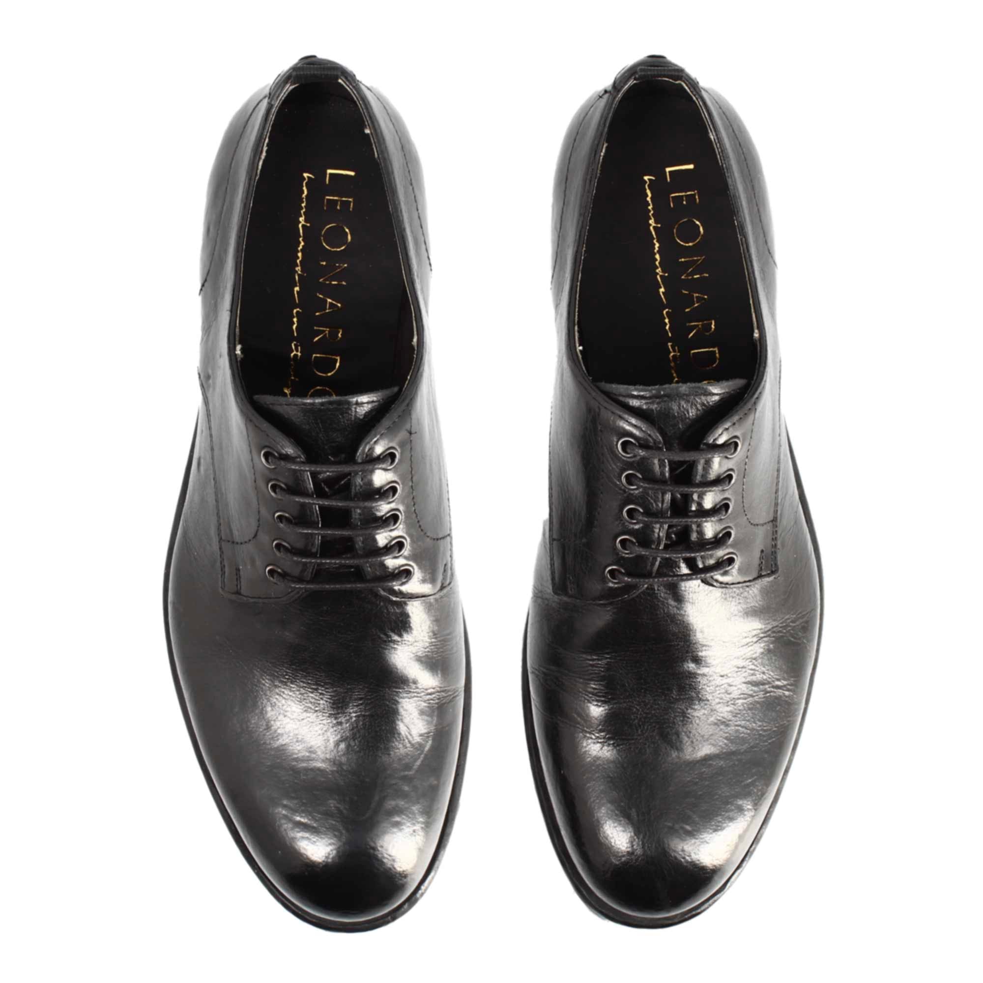 Modern men's derby in black fine leather