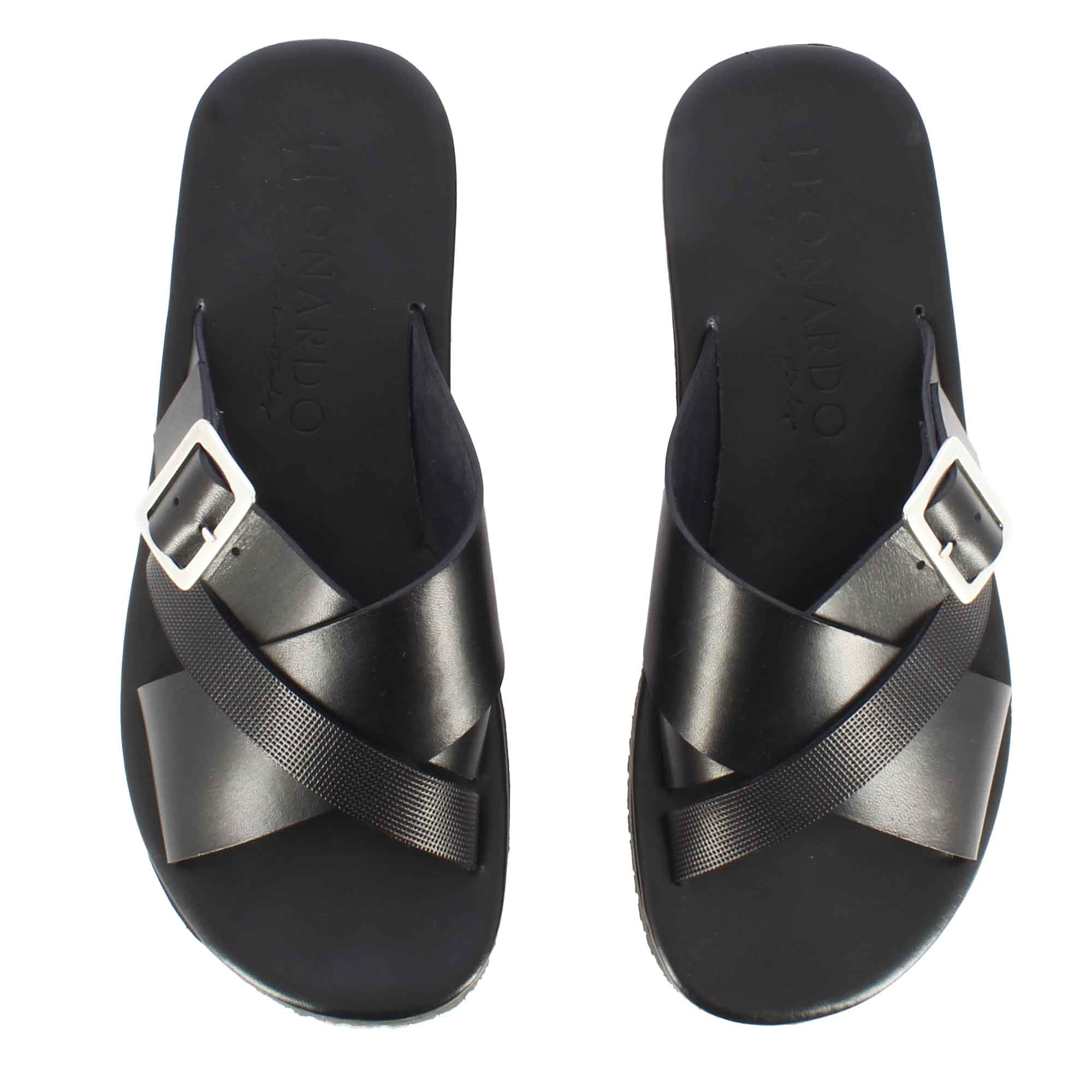 Schwarze herren schiebesandale aus leder mit schnalle