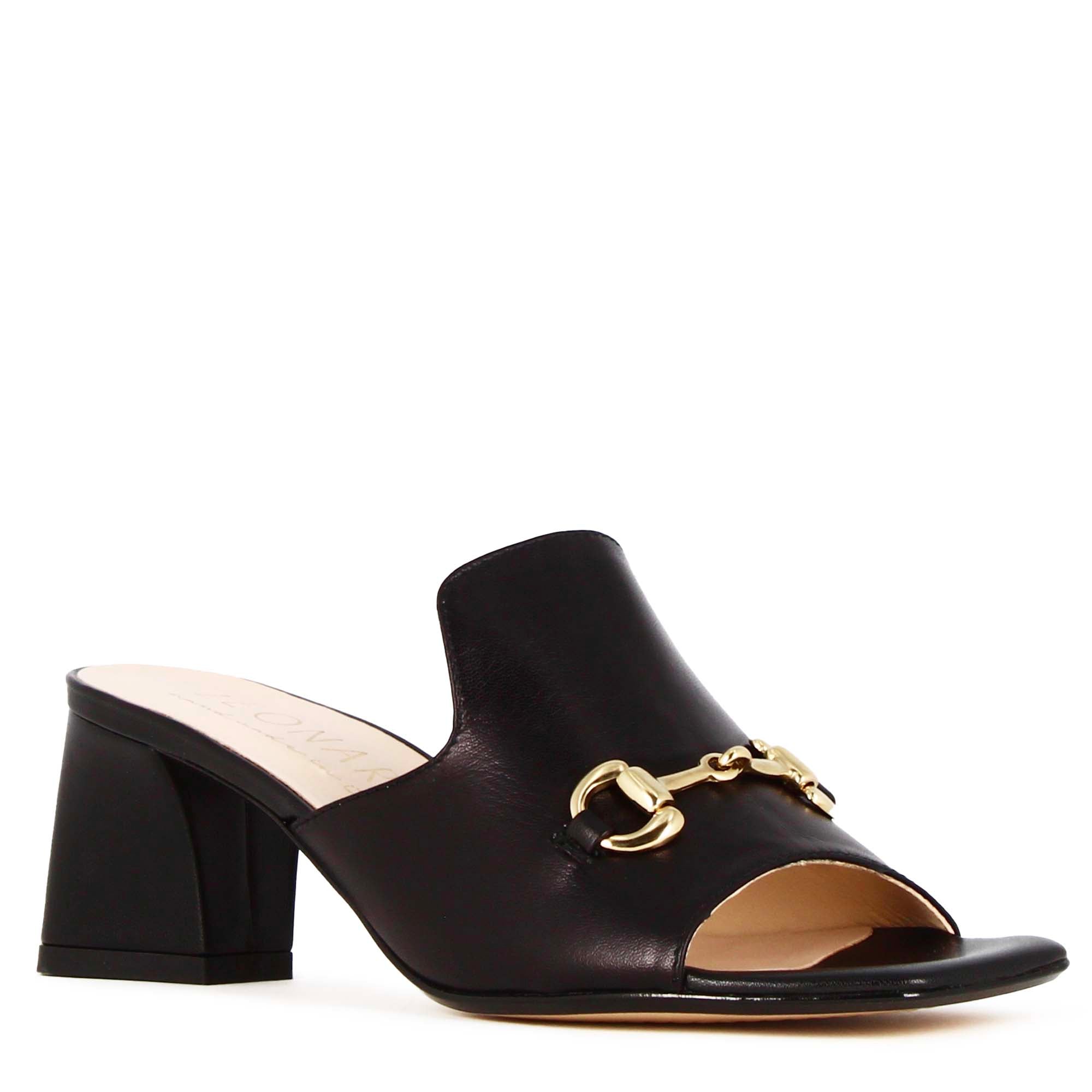 Sandalo slider da donna in pelle colore nero con morsetto