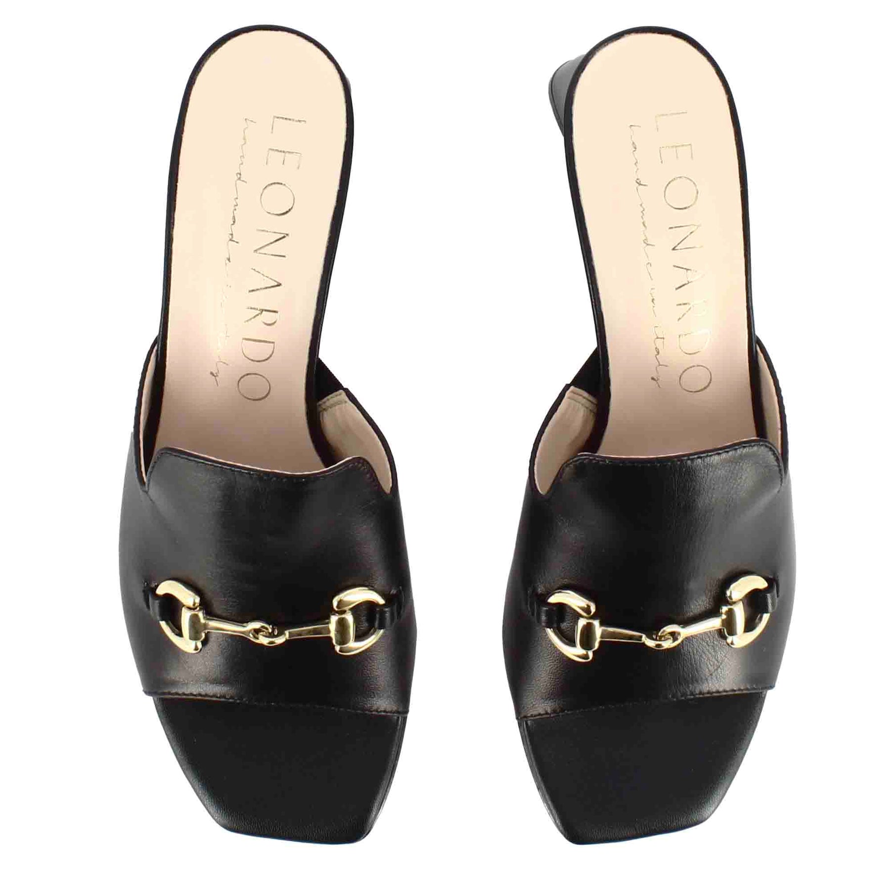 Women's slider sandal in black leather with clamp