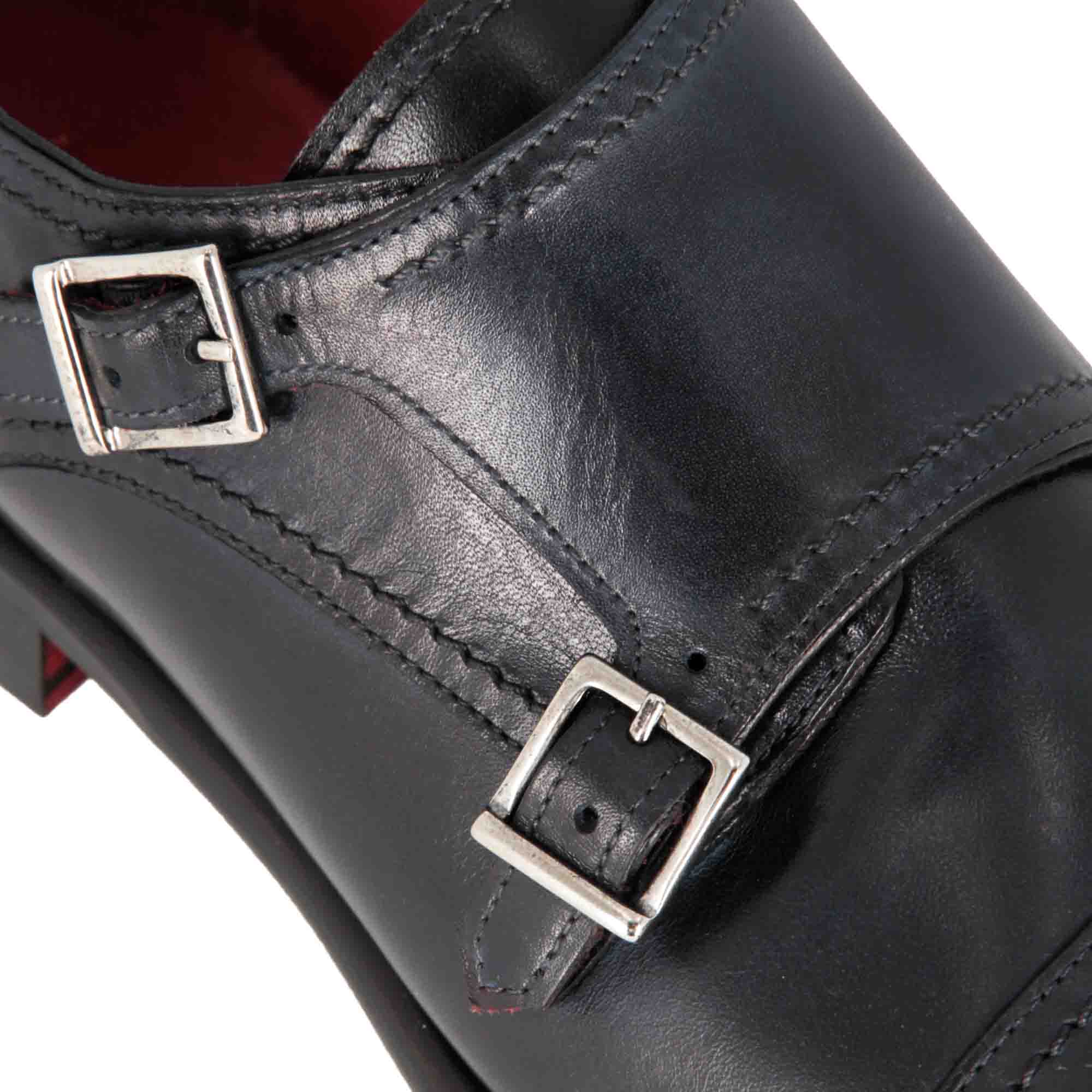 Herrenschuh mit doppelter Schnalle aus dunkelblauem Glattleder