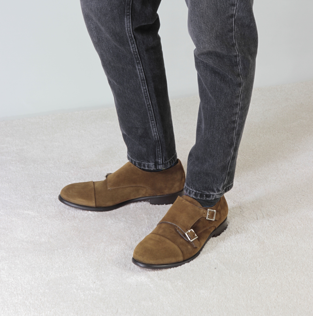 Chaussure à double boucle en daim marron clair pour homme