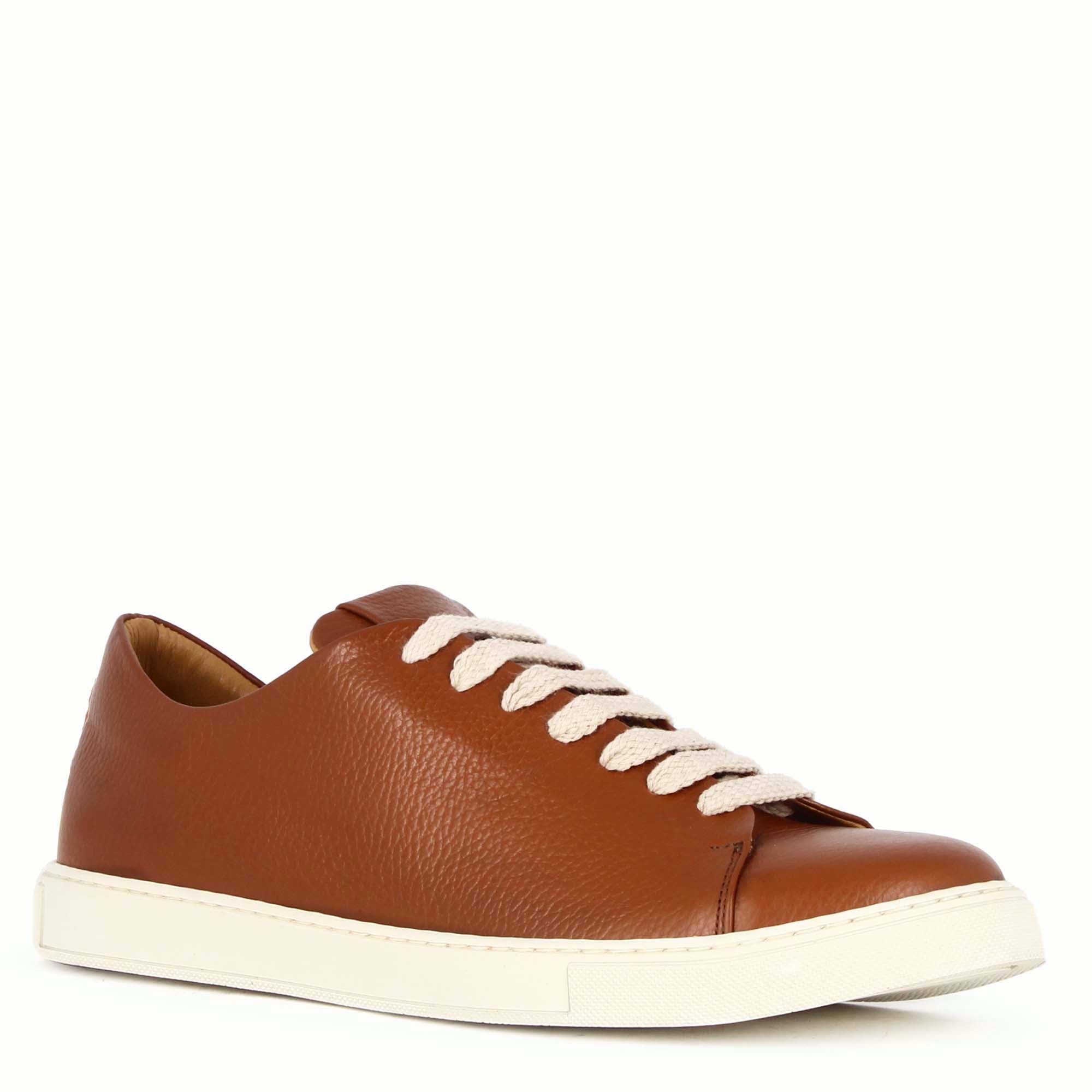 Sneaker classique pour hommes en cuir marron