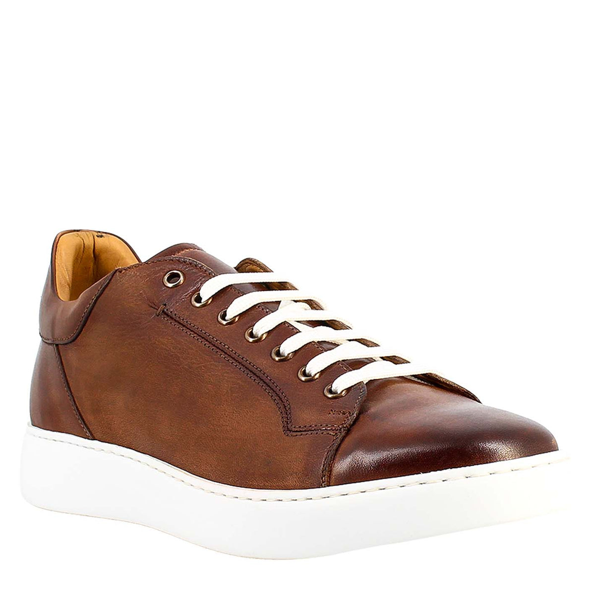 Elegant men's brown sneaker in smooth leather