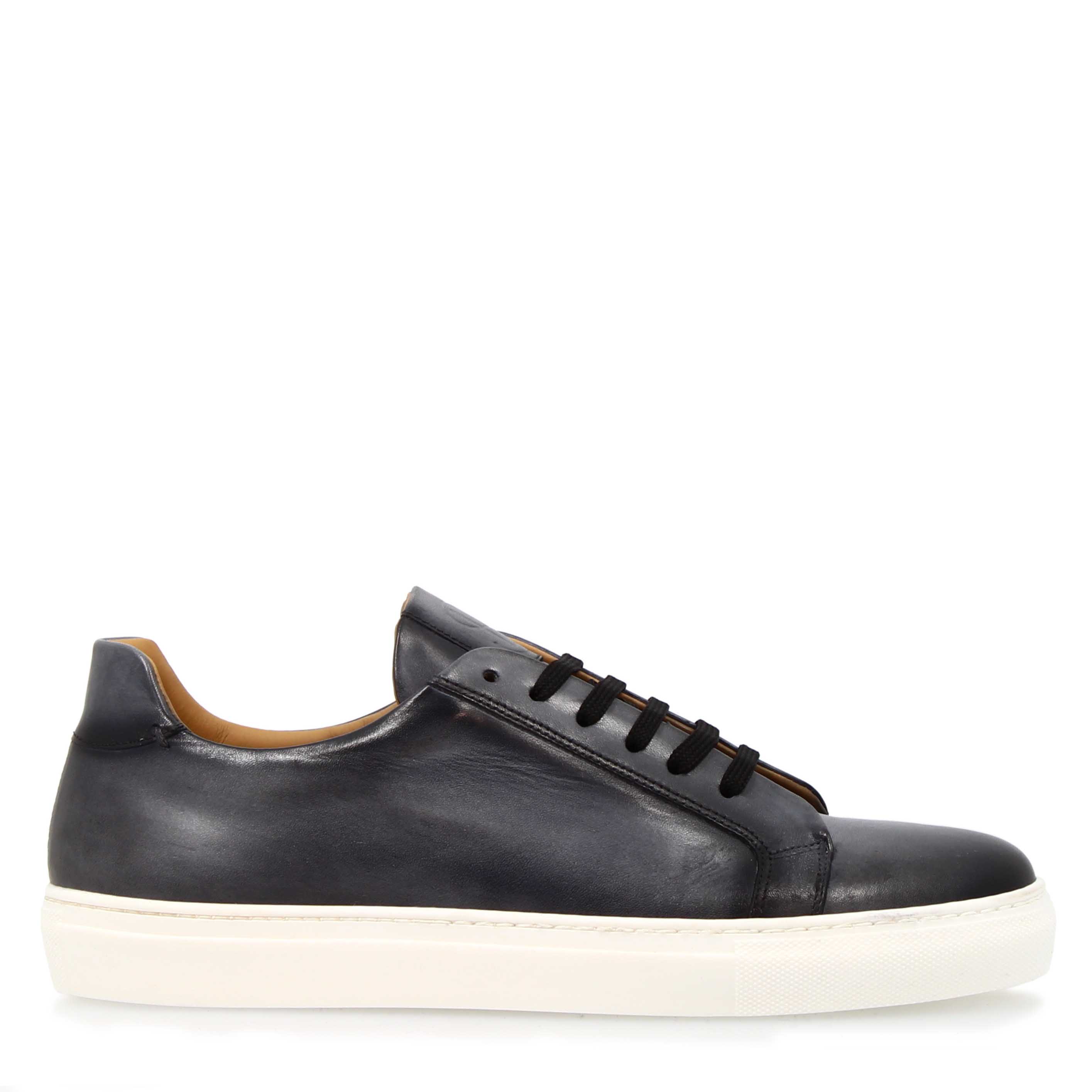 Basket homme artisanale Oreste en cuir gris