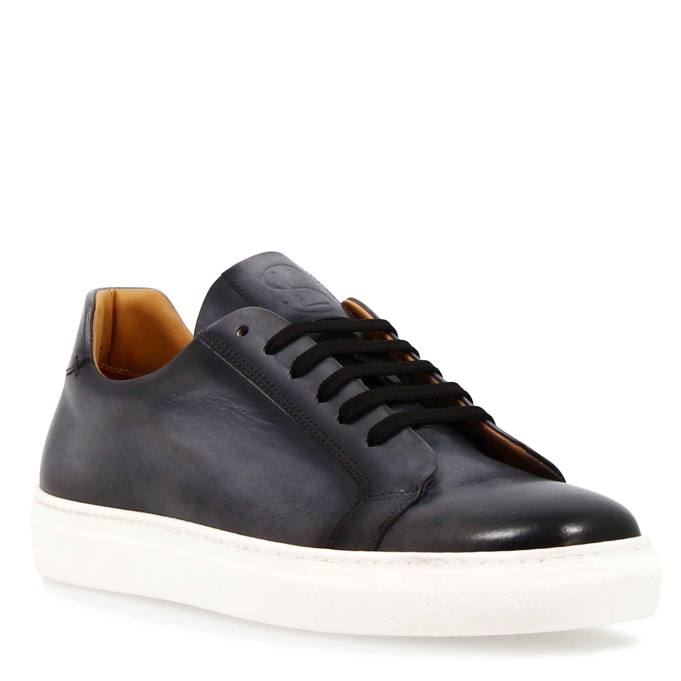 Basket homme artisanale Oreste en cuir gris