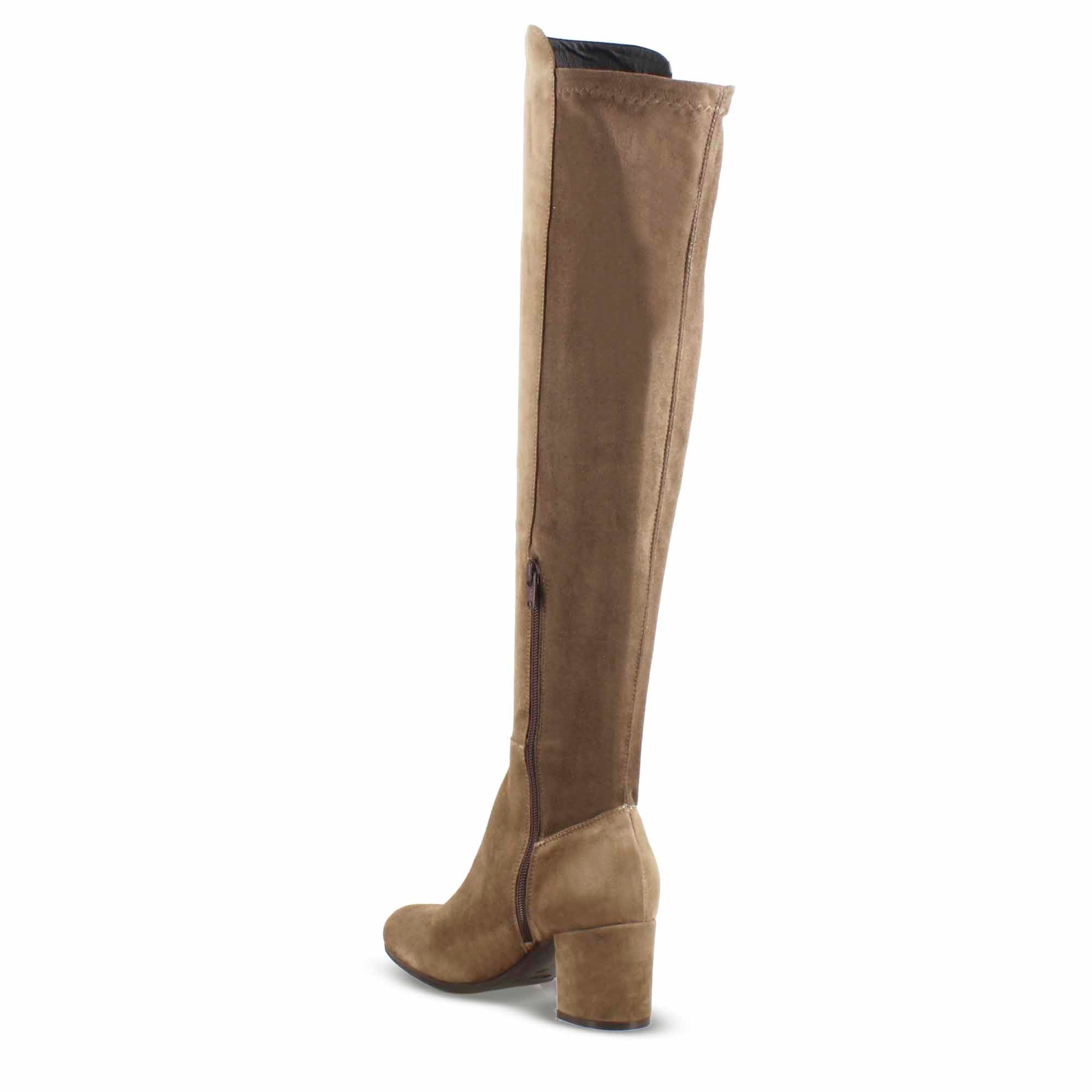 Botte haute pour femme en daim marron clair avec tige souple