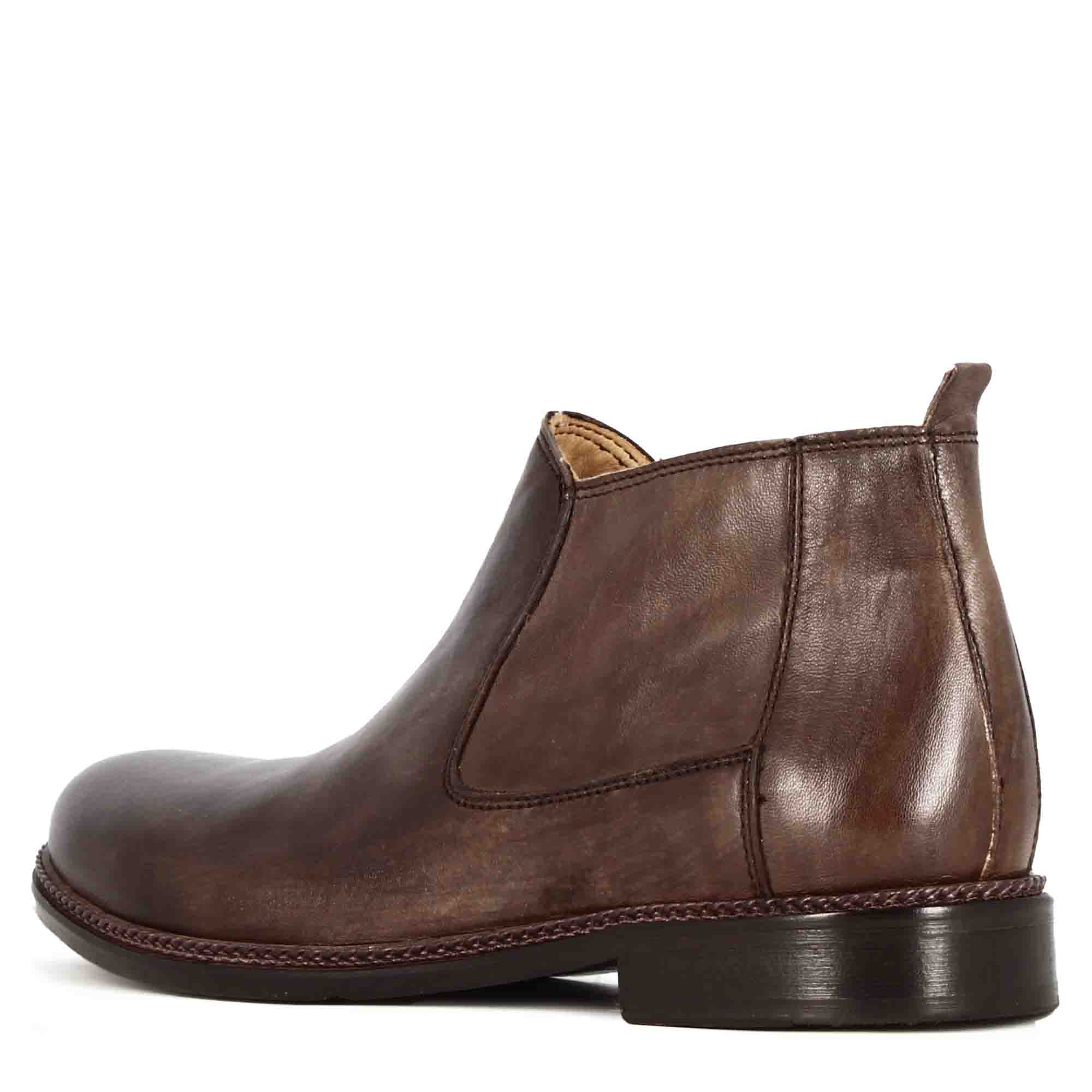 Bottines classiques pour hommes en cuir marron foncé faites à la main